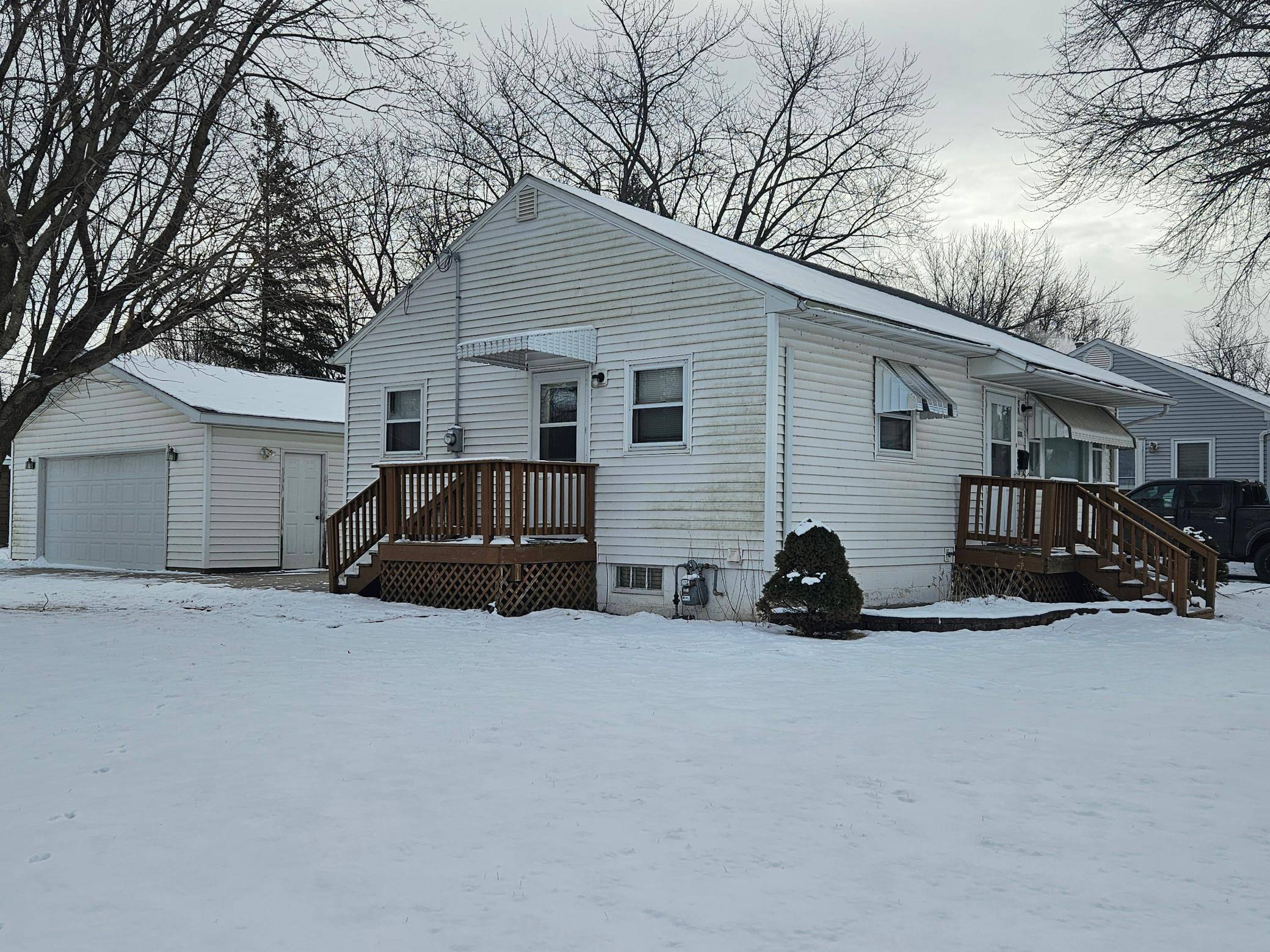 Albert Lea, MN 56007,1517 Margaretha AVE