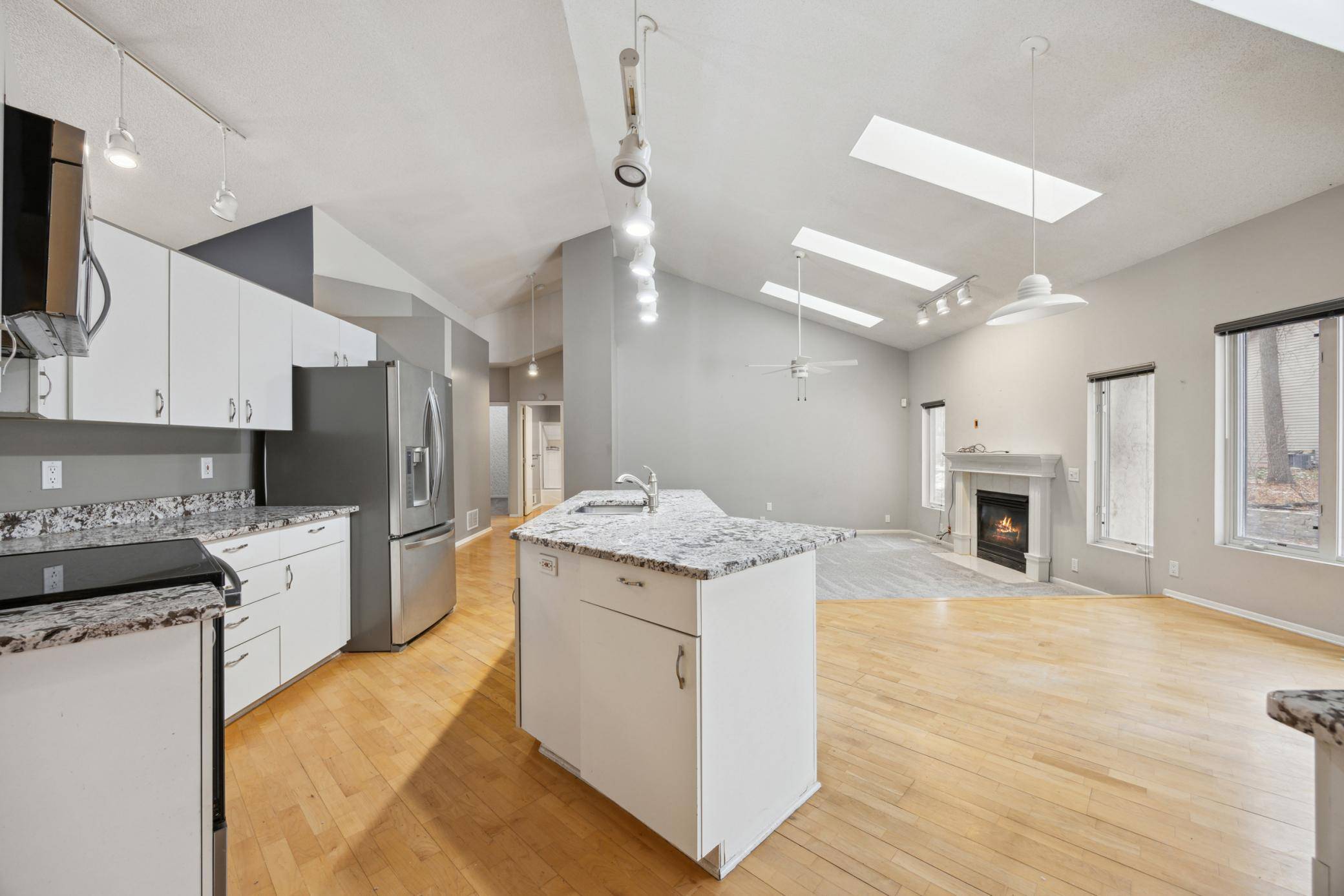 Blaine, MN 55449,11817 Davenport ST NE