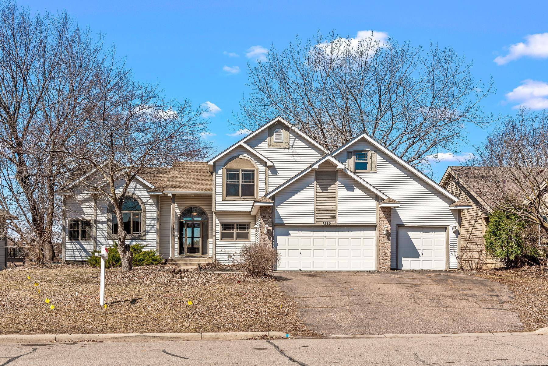 Burnsville, MN 55306,1212 Earley Shores LN