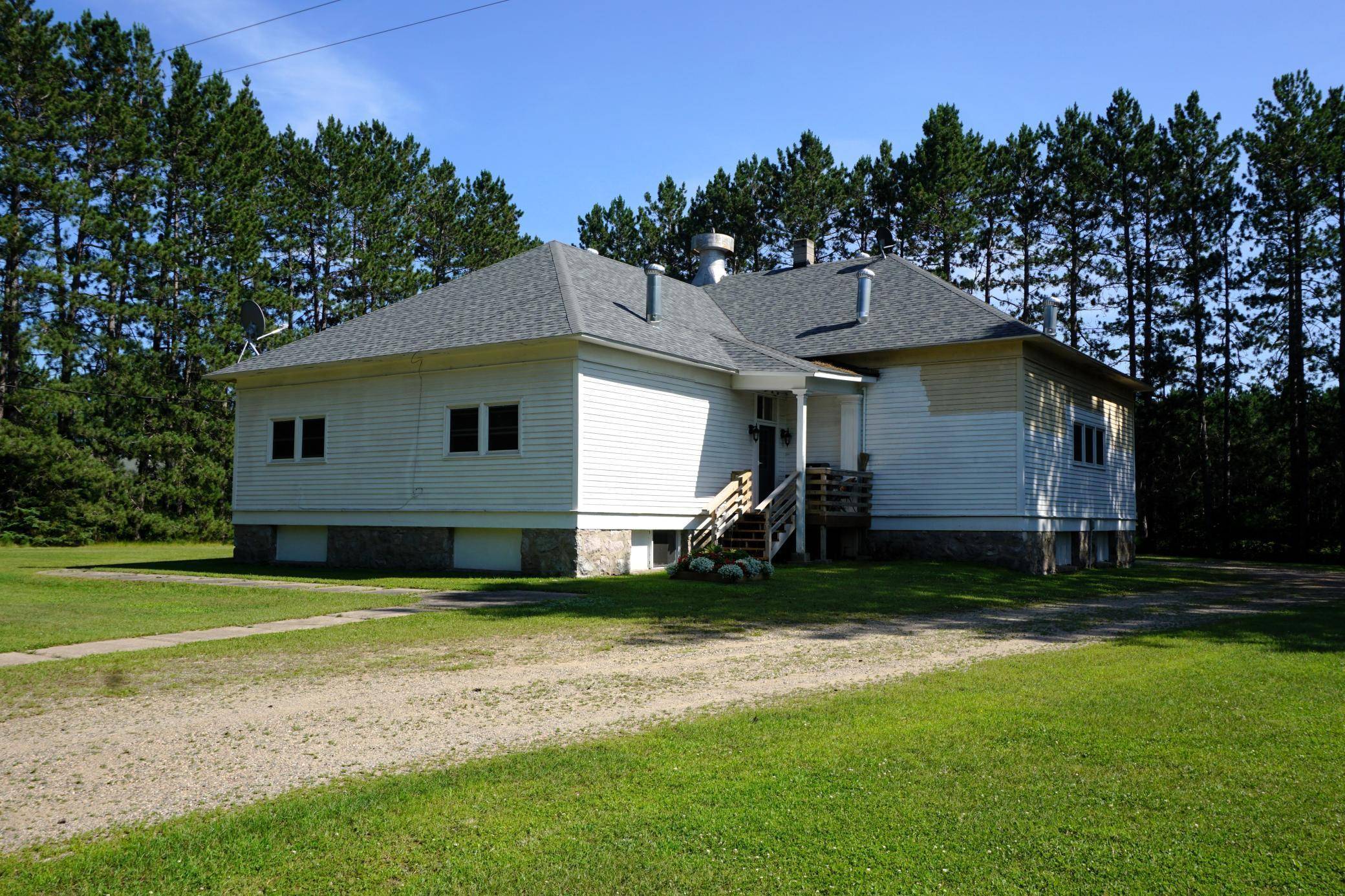 Wuori Twp, MN 55792,7596 Werner RD
