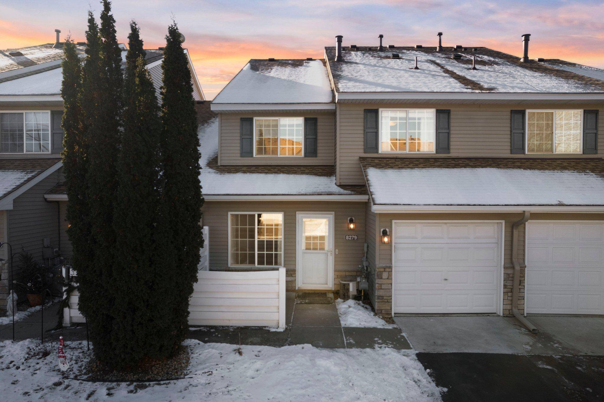 Inver Grove Heights, MN 55076,8279 Delaney DR #18