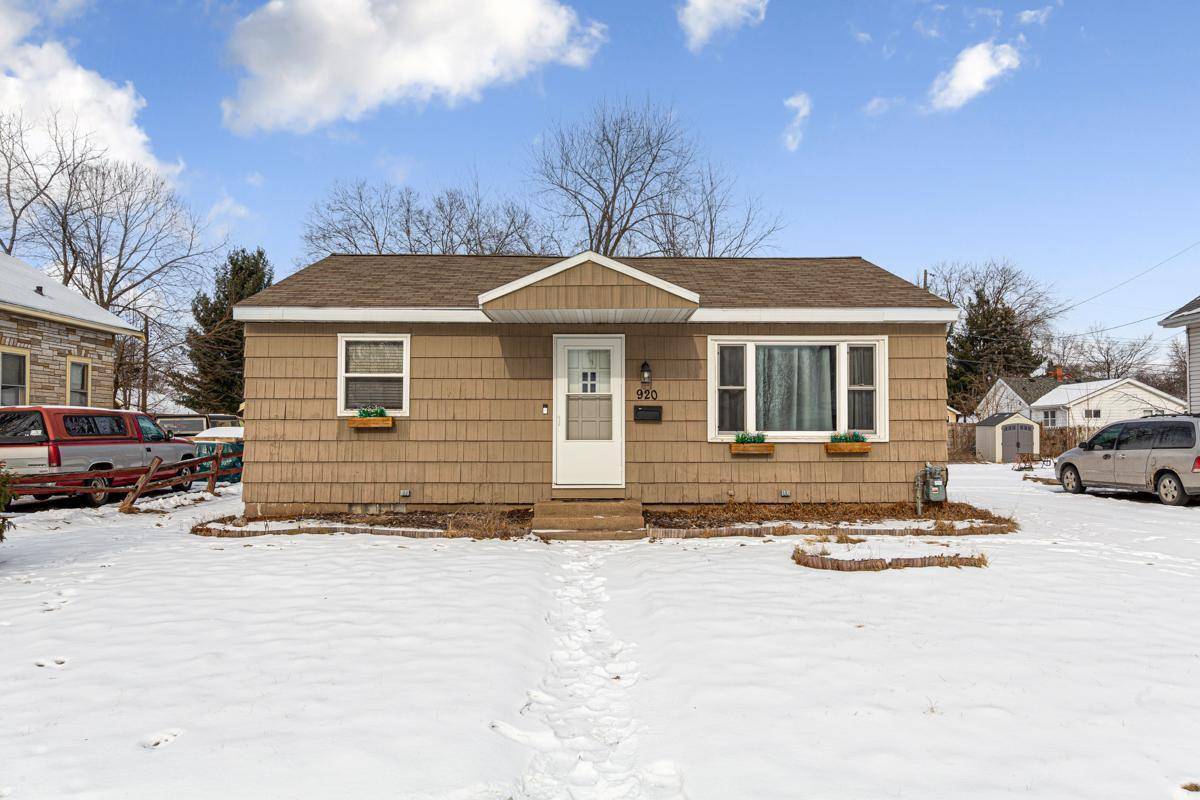 Eau Claire, WI 54703,920 Cameron TRL