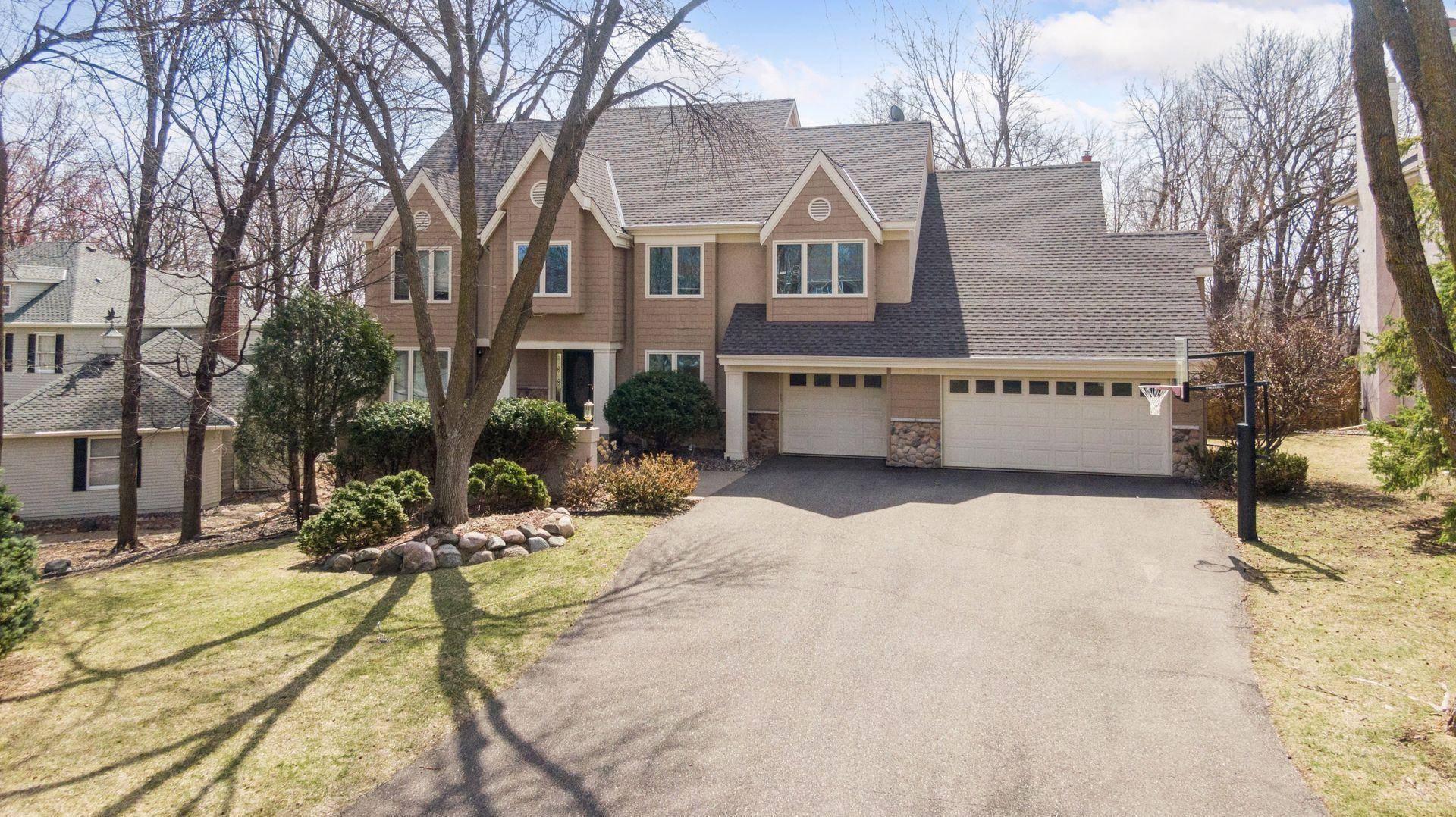 Shorewood, MN 55331,19855 Muirfield CIR