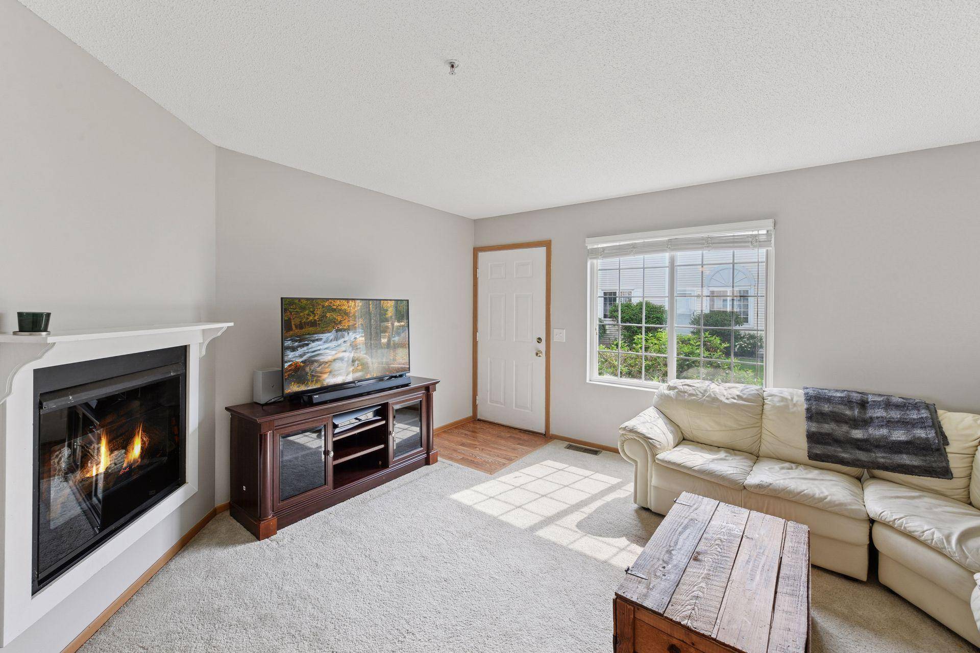 Eden Prairie, MN 55347,9094 Klondike CT