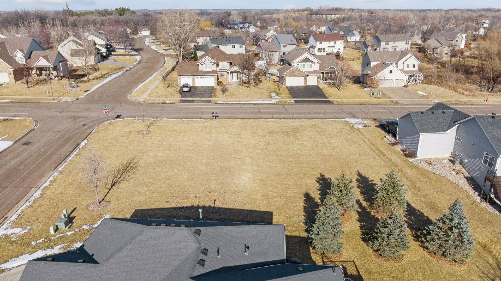 Elko New Market, MN 55054,XXX Overlook Drive.