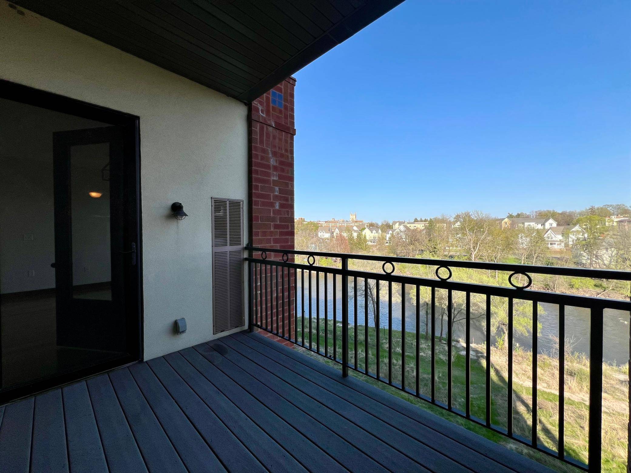 Northfield, MN 55057,101 Saint Olaf AVE #304