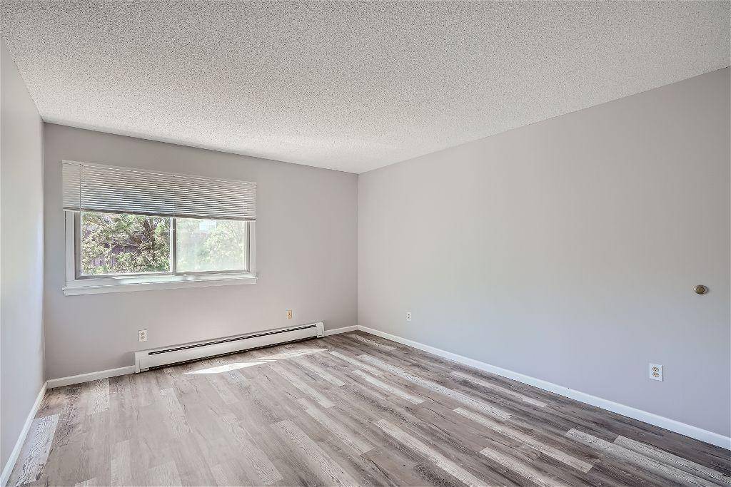 Burnsville, MN 55337,12920 Nicollet AVE #201