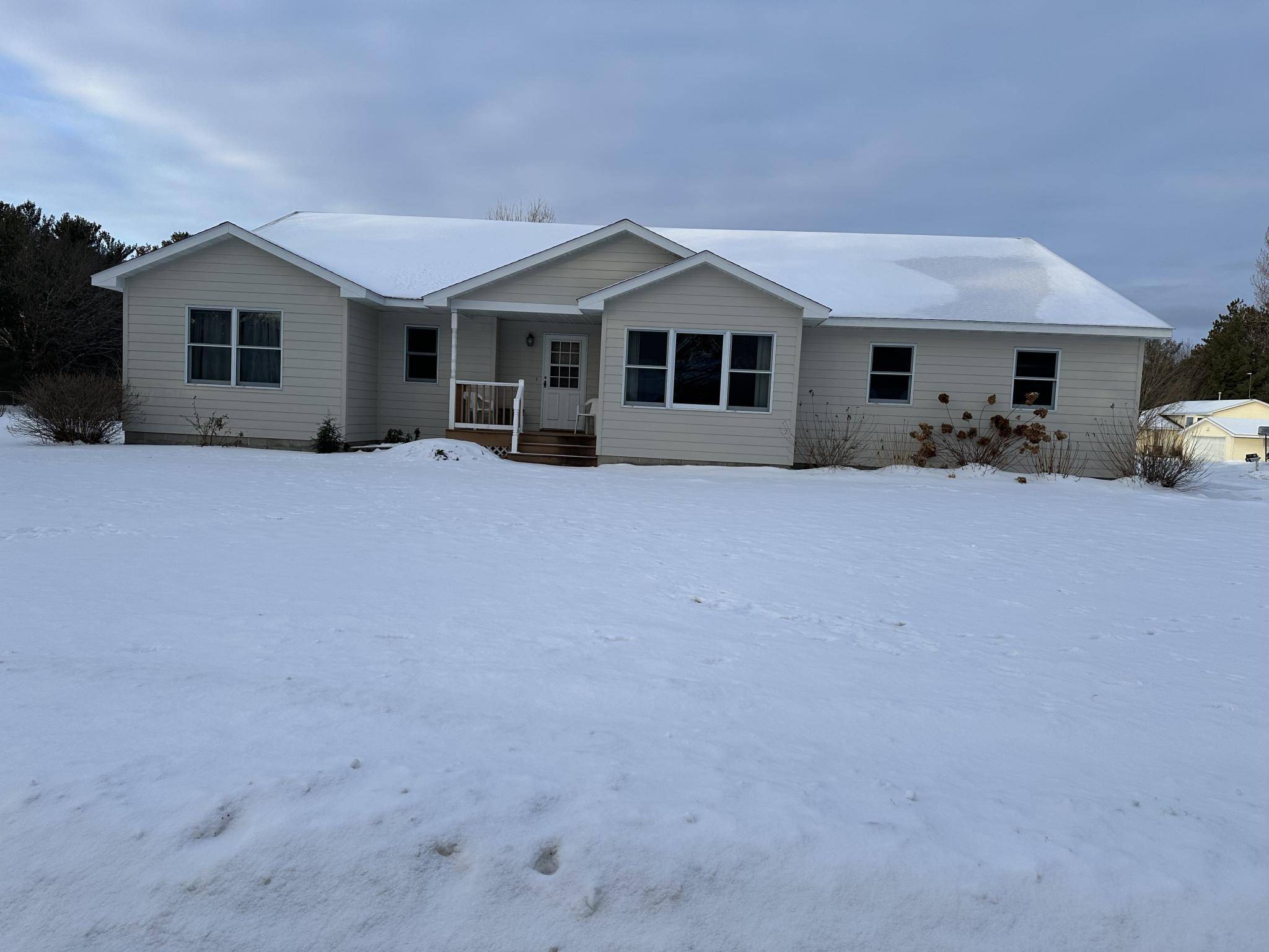 Mora, MN 55051,601 Stewart CT