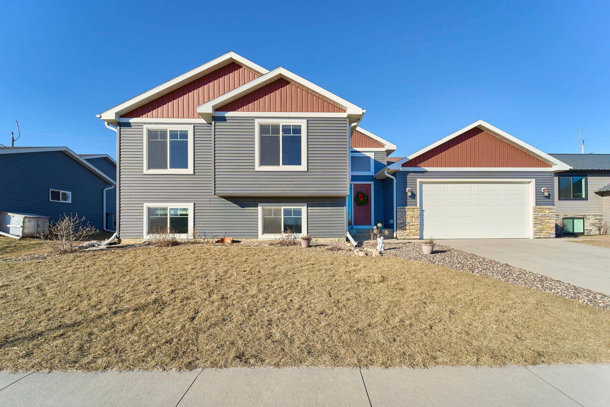 Kasson, MN 55944,1003 15th AVE NW
