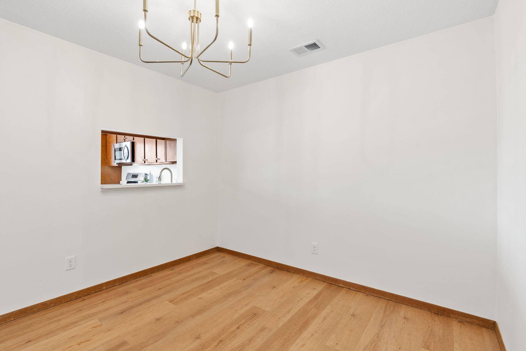 Coon Rapids, MN 55448,10 94th CIR NW #201