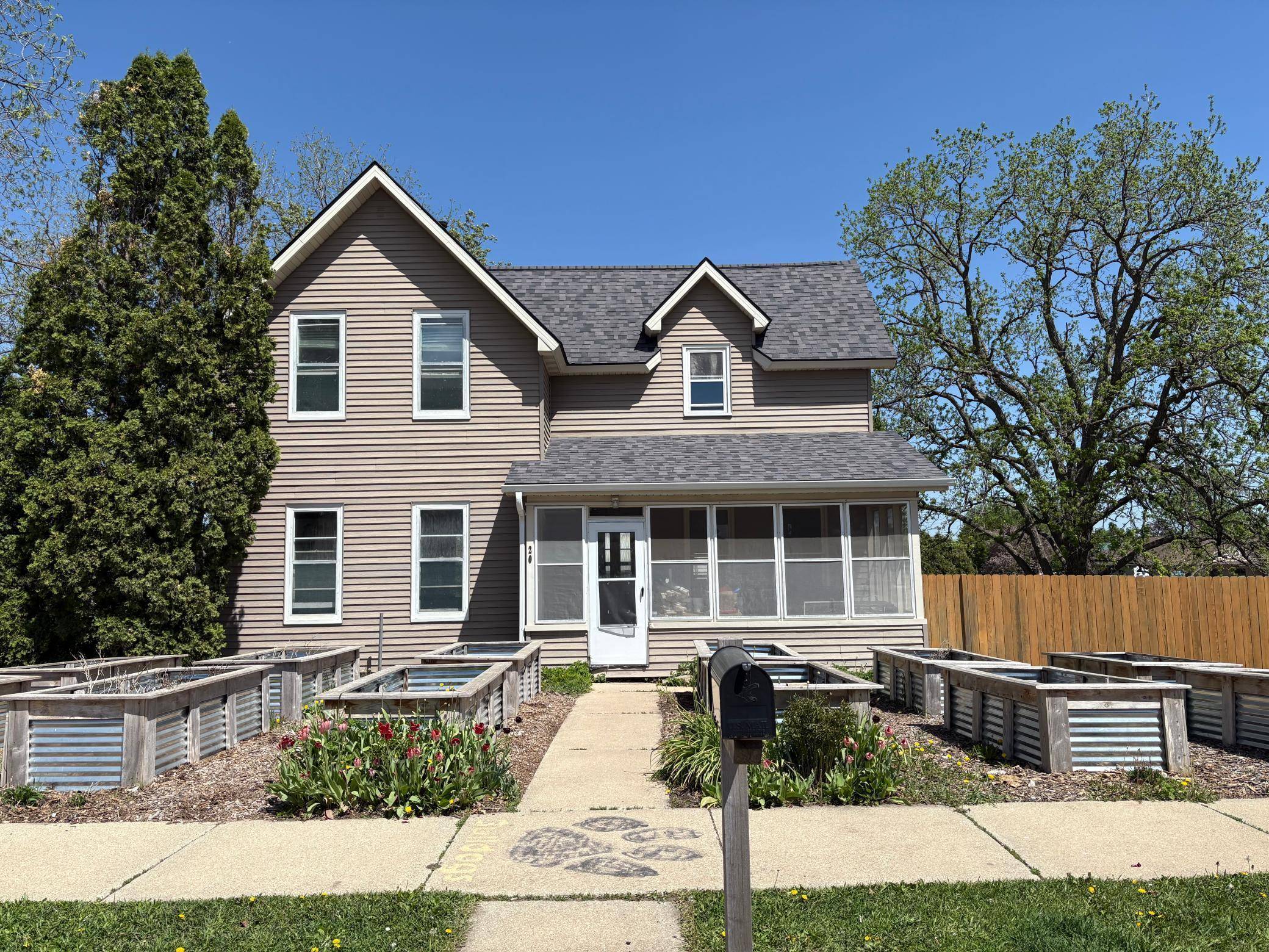 Plainview, MN 55964,20 1st AVE NW