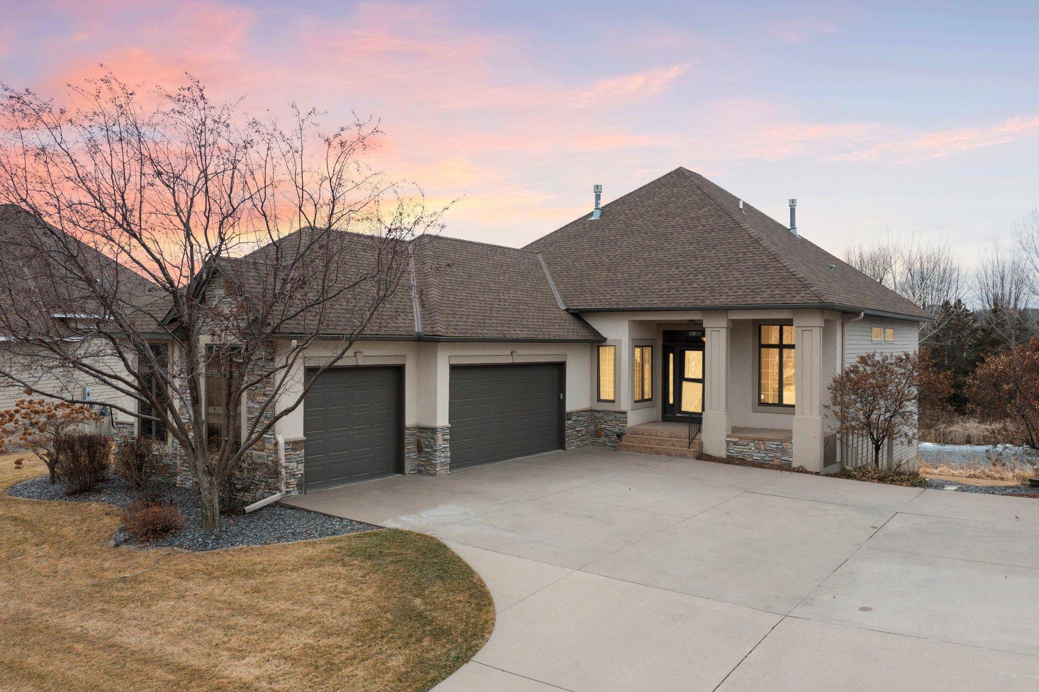 Blaine, MN 55449,11866 Dunkirk CIR NE