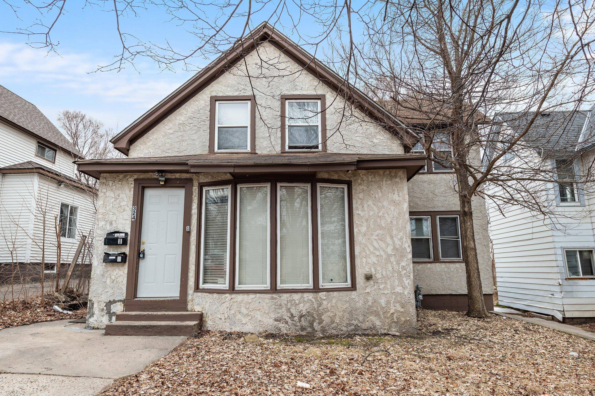 Saint Paul, MN 55130,324 Jenks AVE