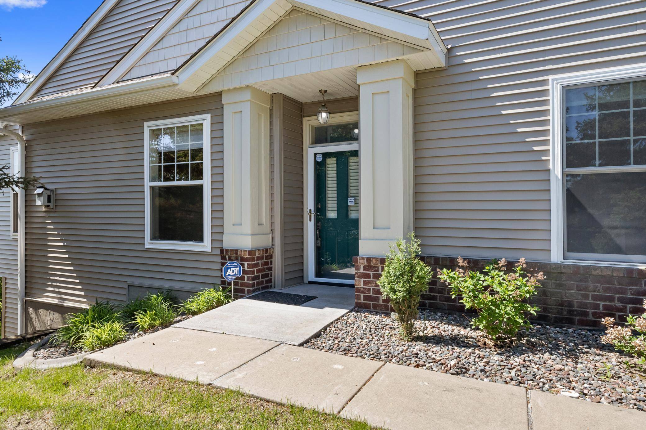 Plymouth, MN 55446,4006 Lawndale LN N