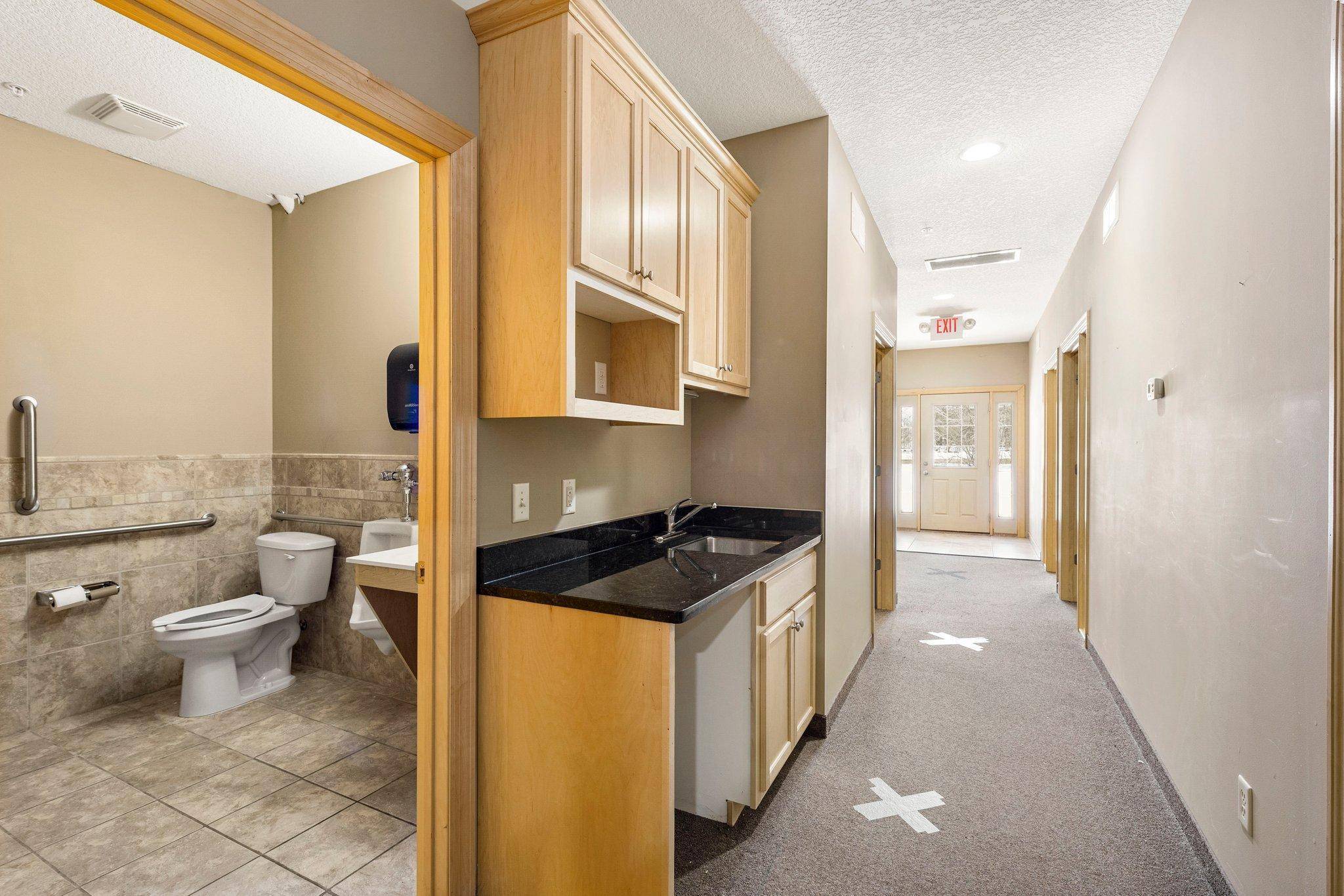 Burnsville, MN 55306,1505 Southcross DR W