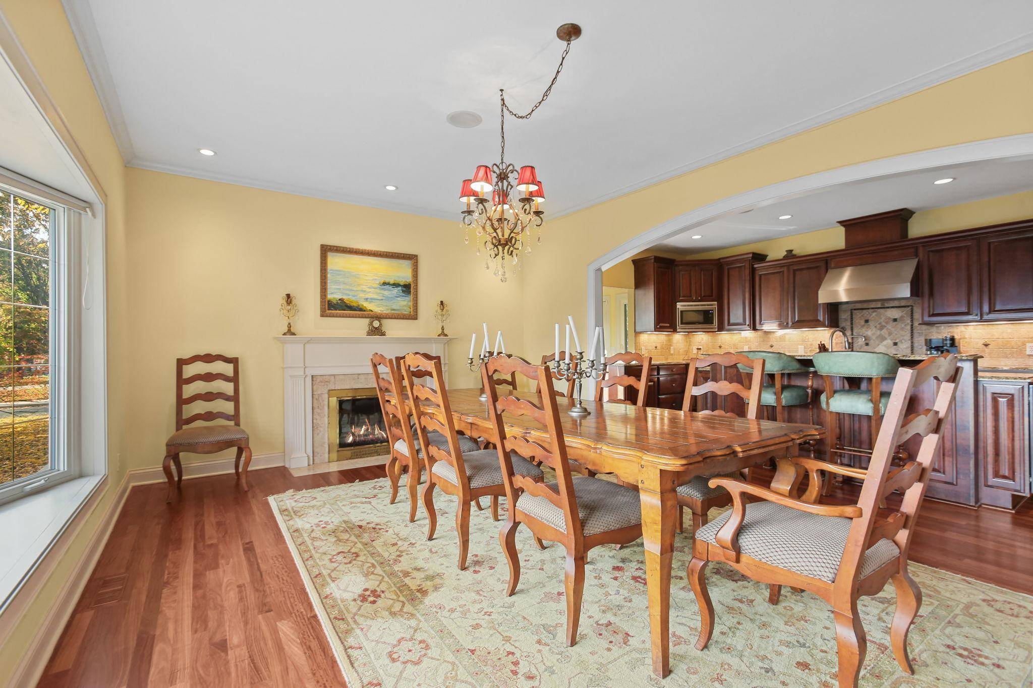 Edina, MN 55424,5604 Sherwood AVE