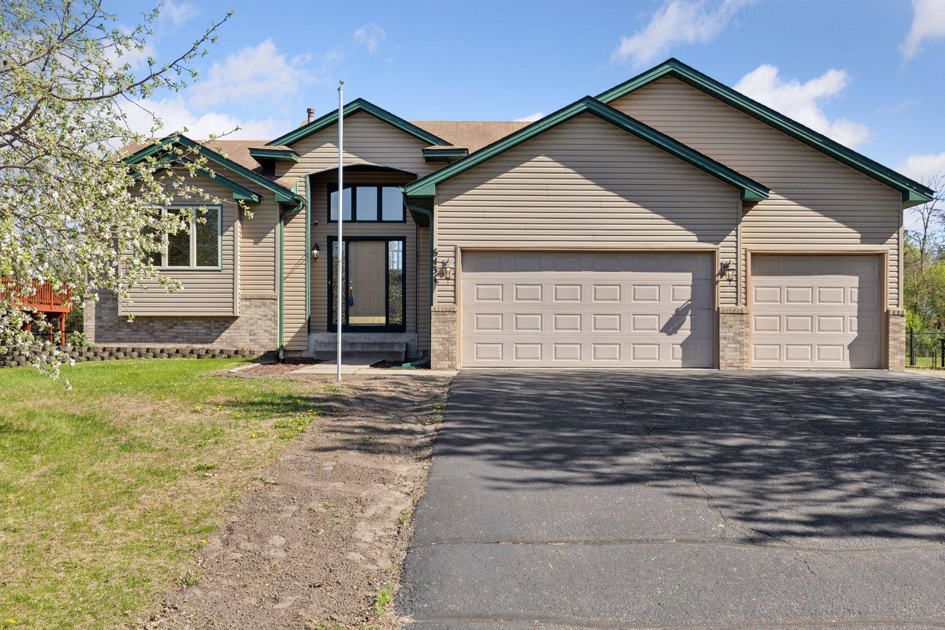 Hugo, MN 55038,6431 150th ST N