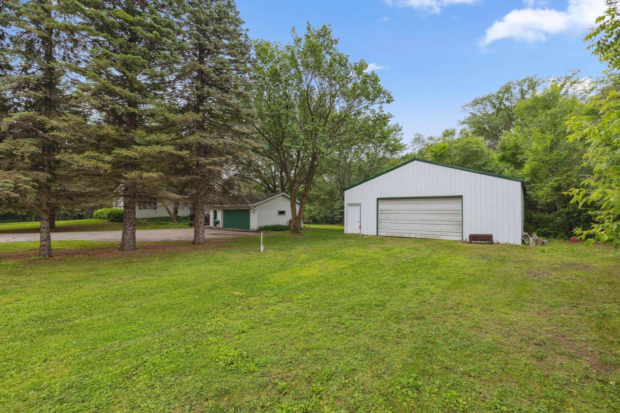 Annandale, MN 55302,8685 79th ST NW