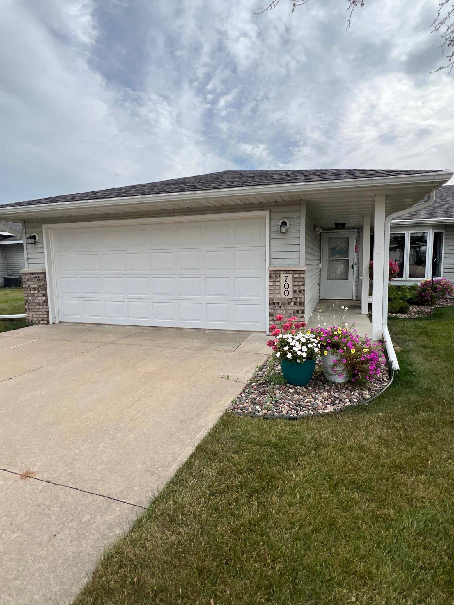 Kasson, MN 55944,700 2nd ST SW