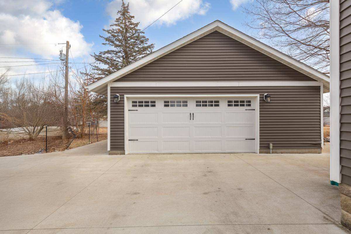 Medford, MN 55049,402 S Main ST