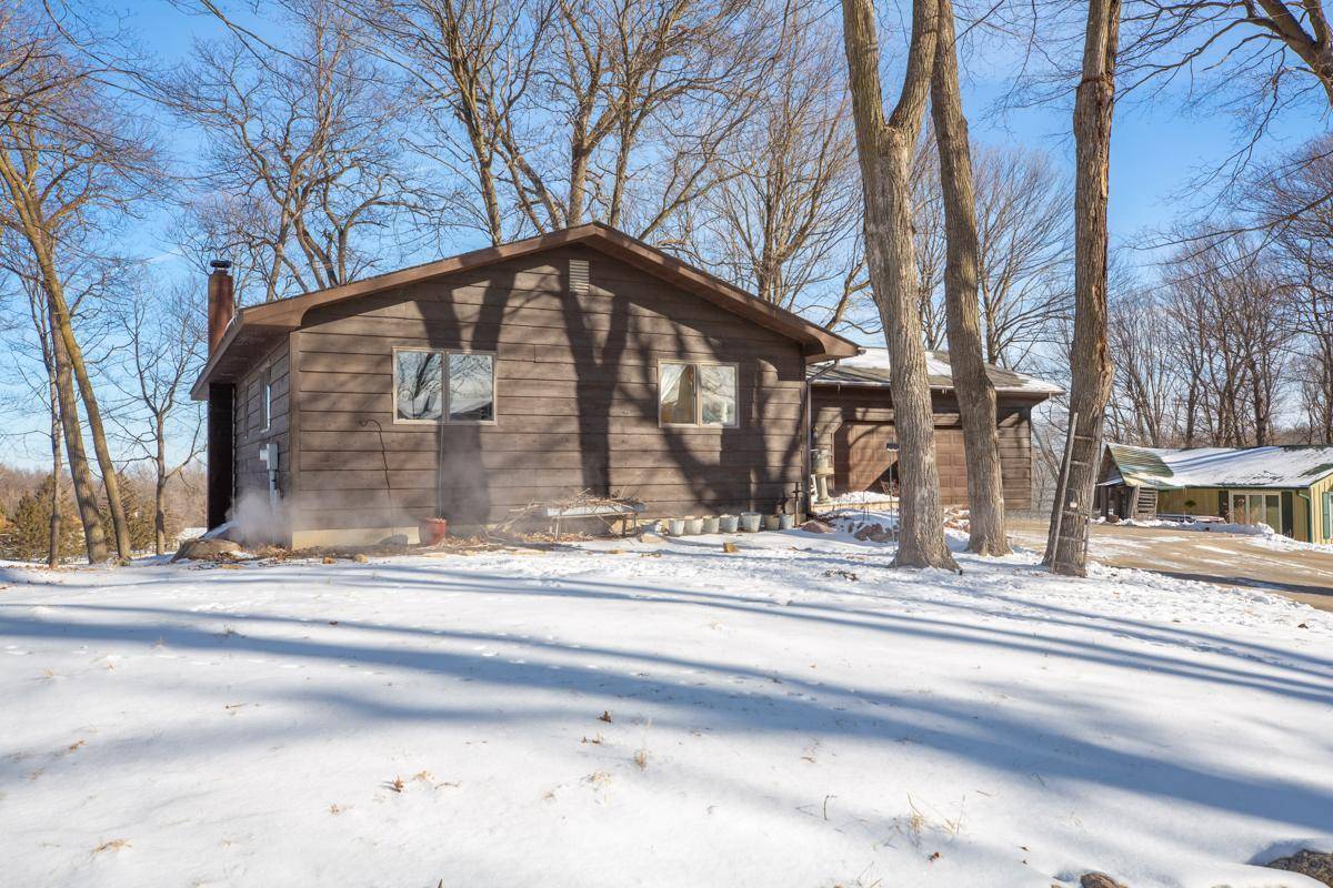 Faribault, MN 55021,1220 Maple LN