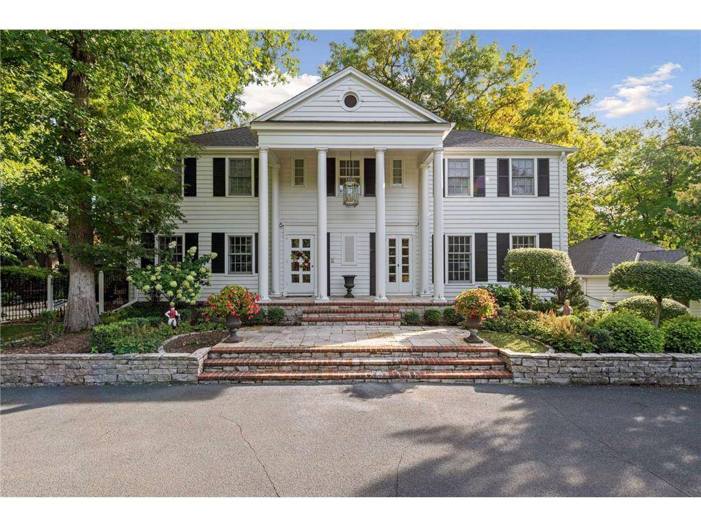 Edina, MN 55436,6321 Interlachen BLVD