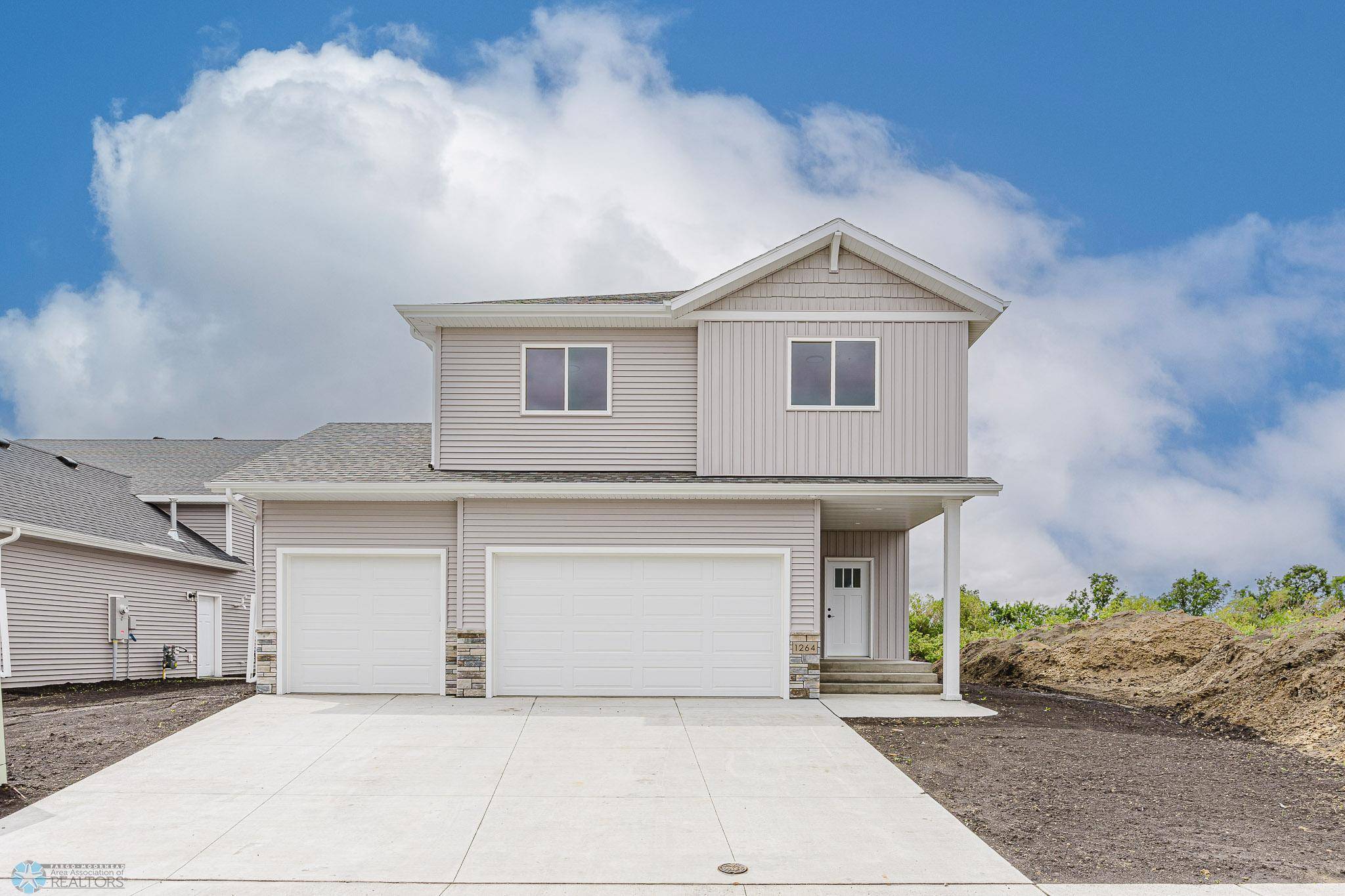 West Fargo, ND 58078,1264 Marlys DR W