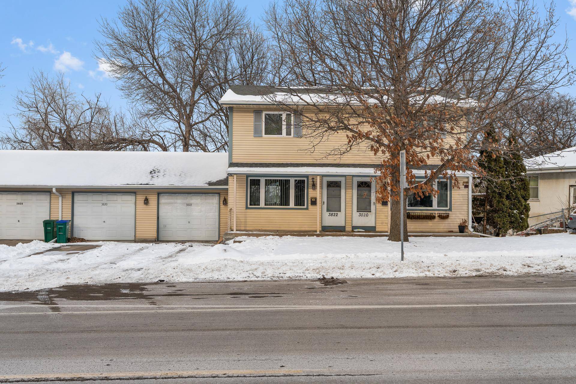 Robbinsdale, MN 55422,3822 Oakdale AVE N