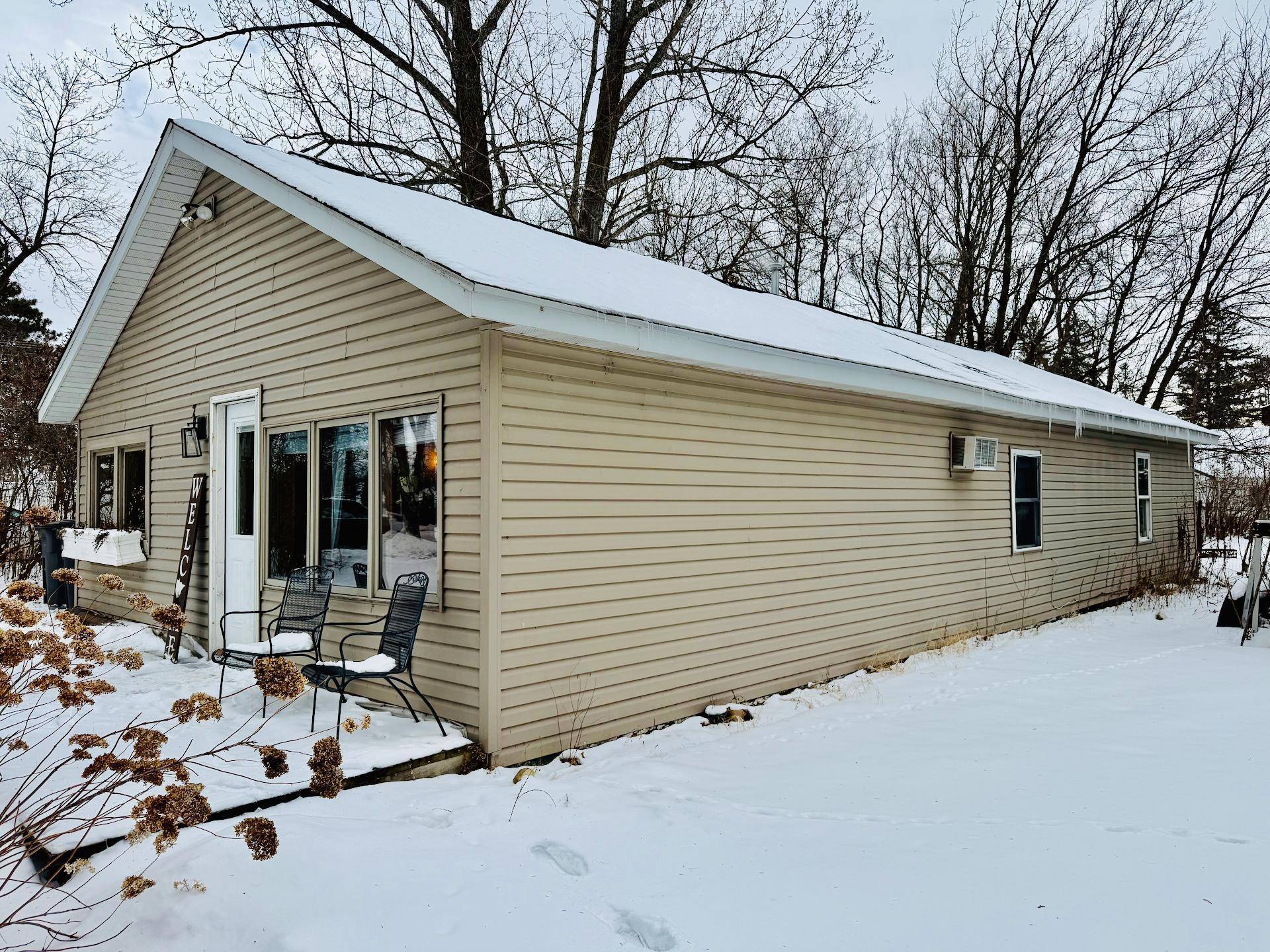 Onamia, MN 56359,203 Railroad AVE W