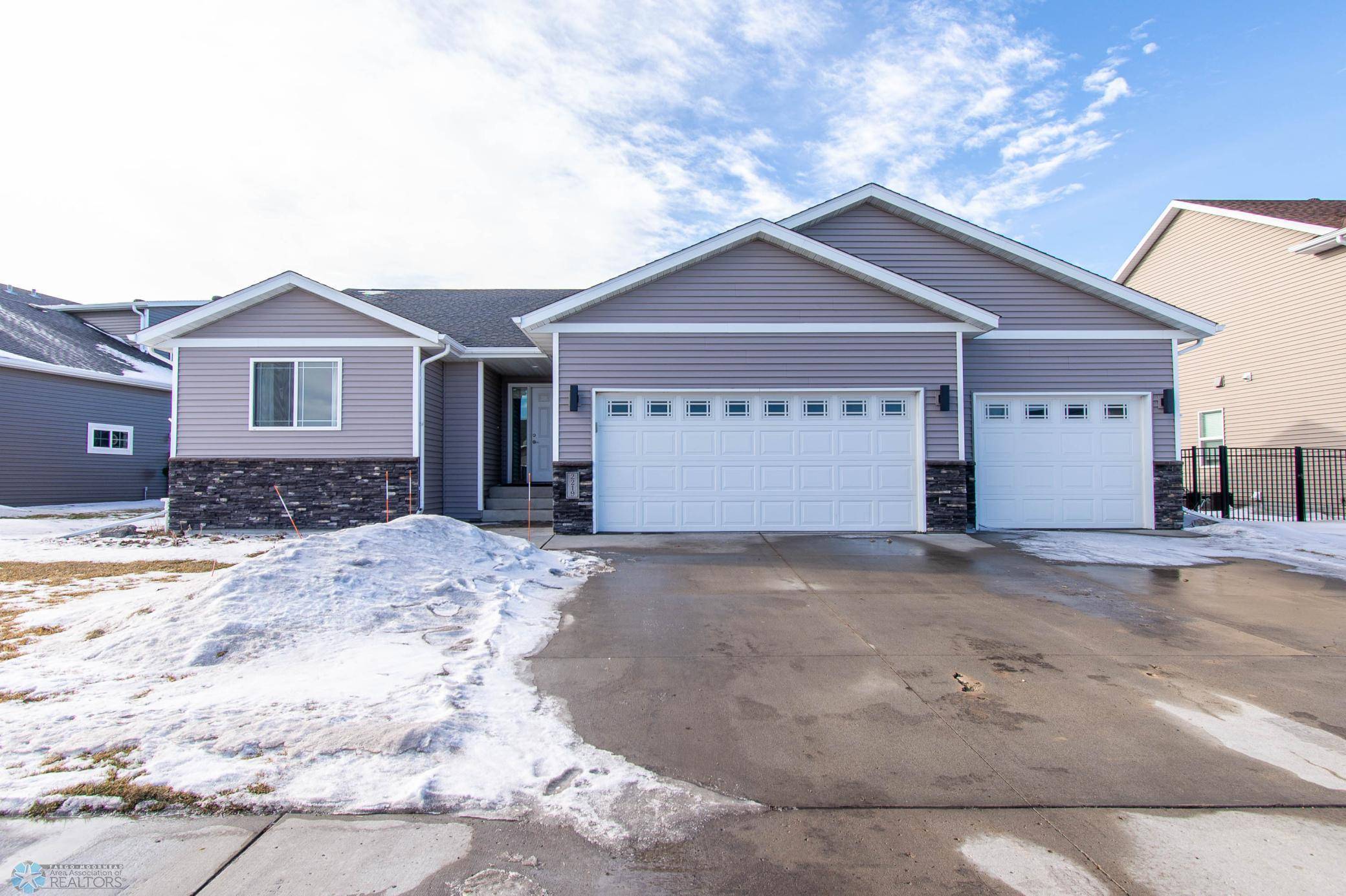 Moorhead, MN 56560,2219 41st ST S