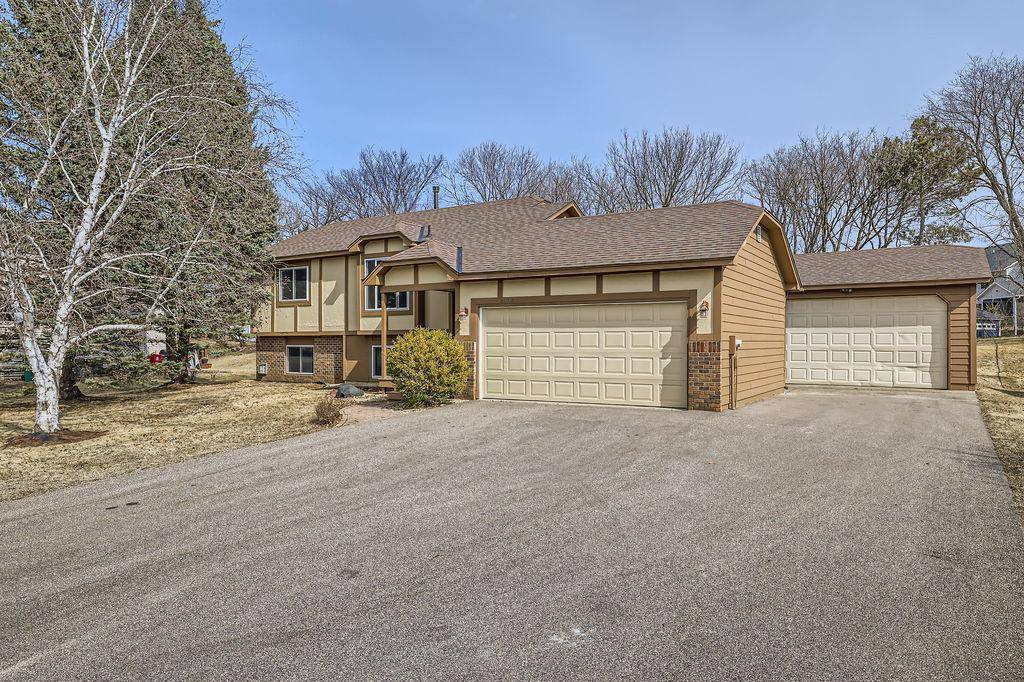 Eagan, MN 55123,4106 Pennsylvania AVE
