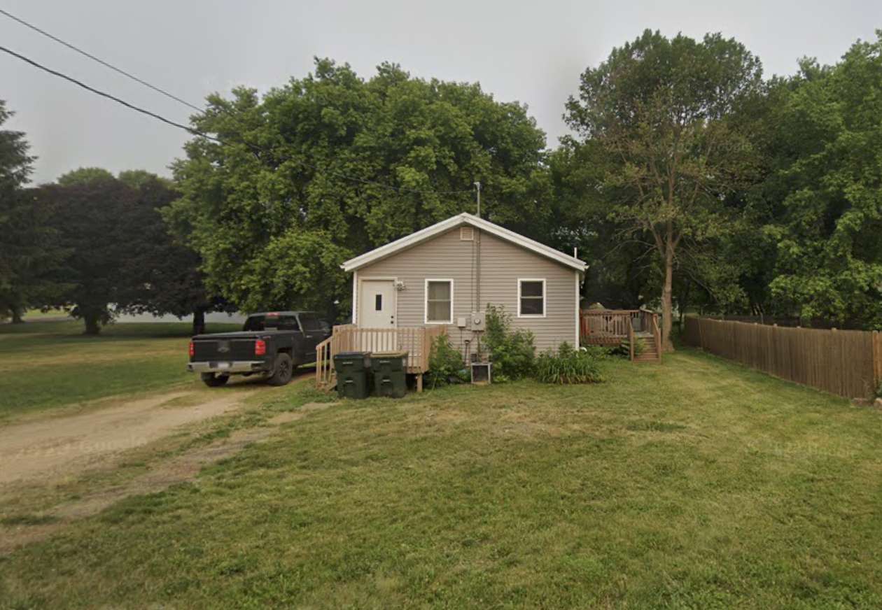 Elysian, MN 56028,205 4th ST NW
