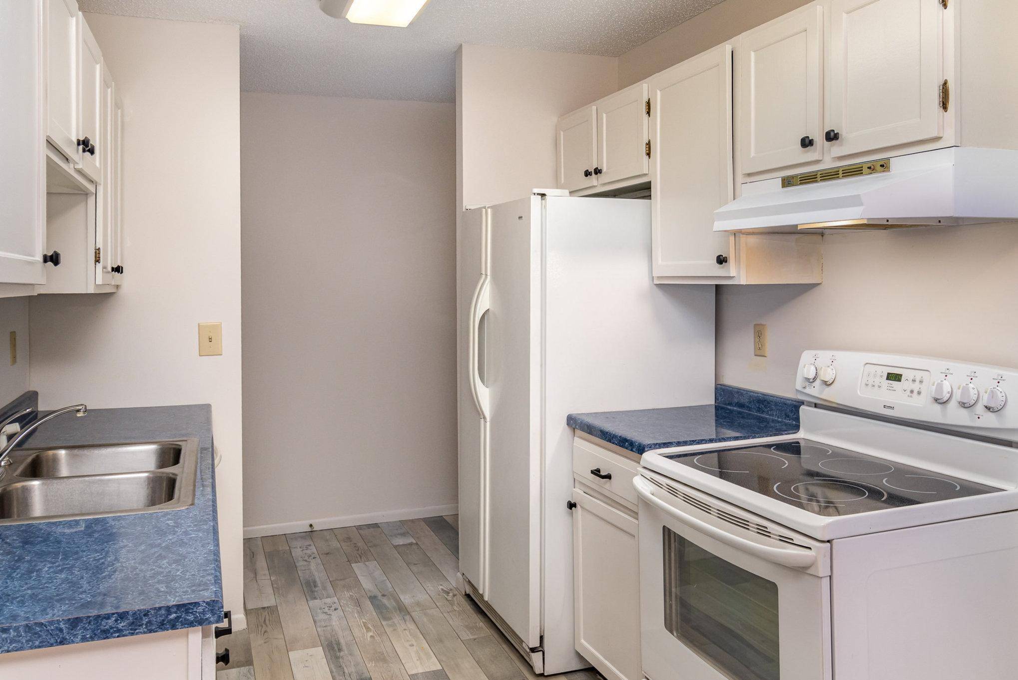 Burnsville, MN 55337,401 E Burnsville Pkwy #203