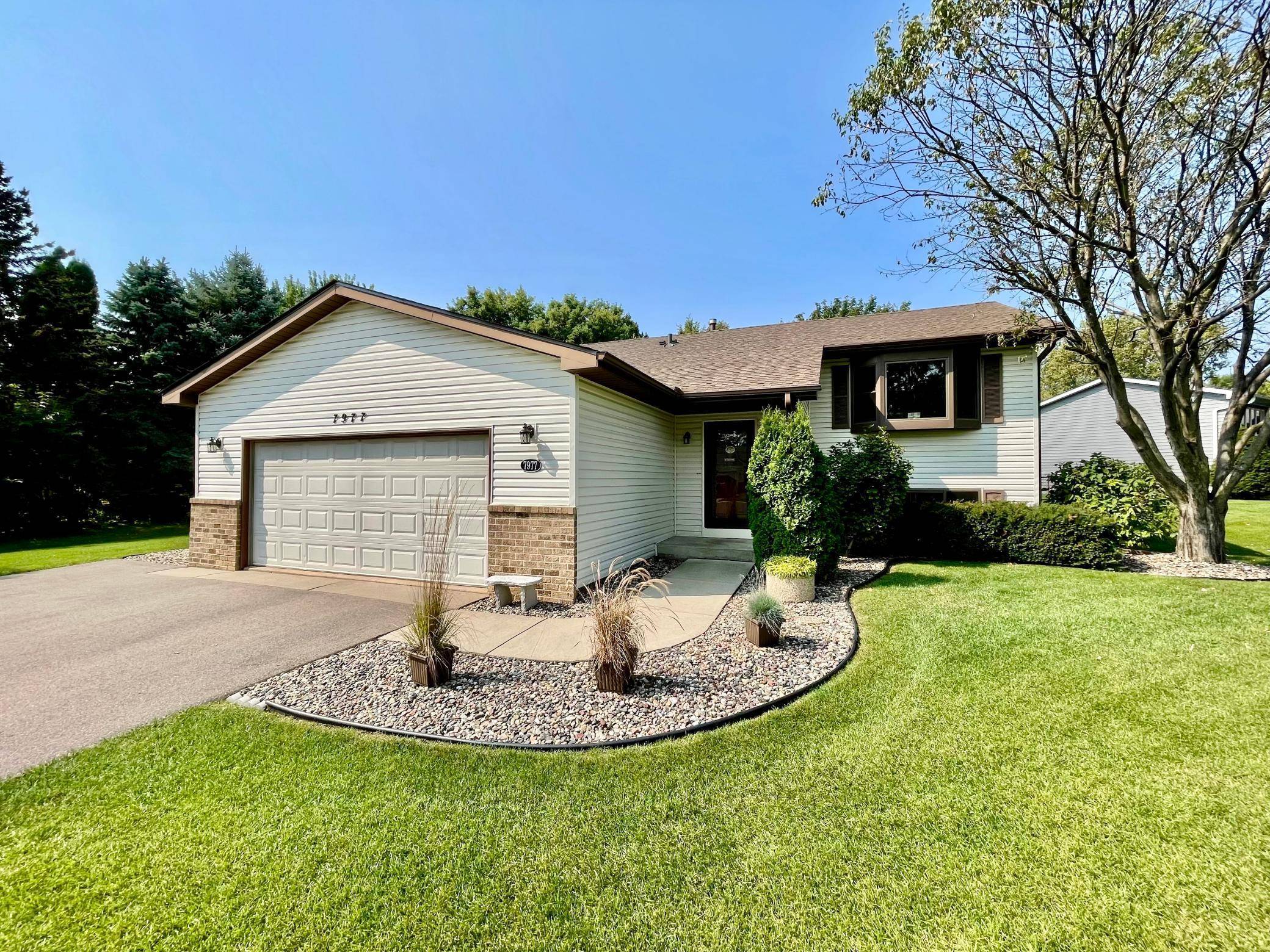 Inver Grove Heights, MN 55076,7977 Dempsey WAY