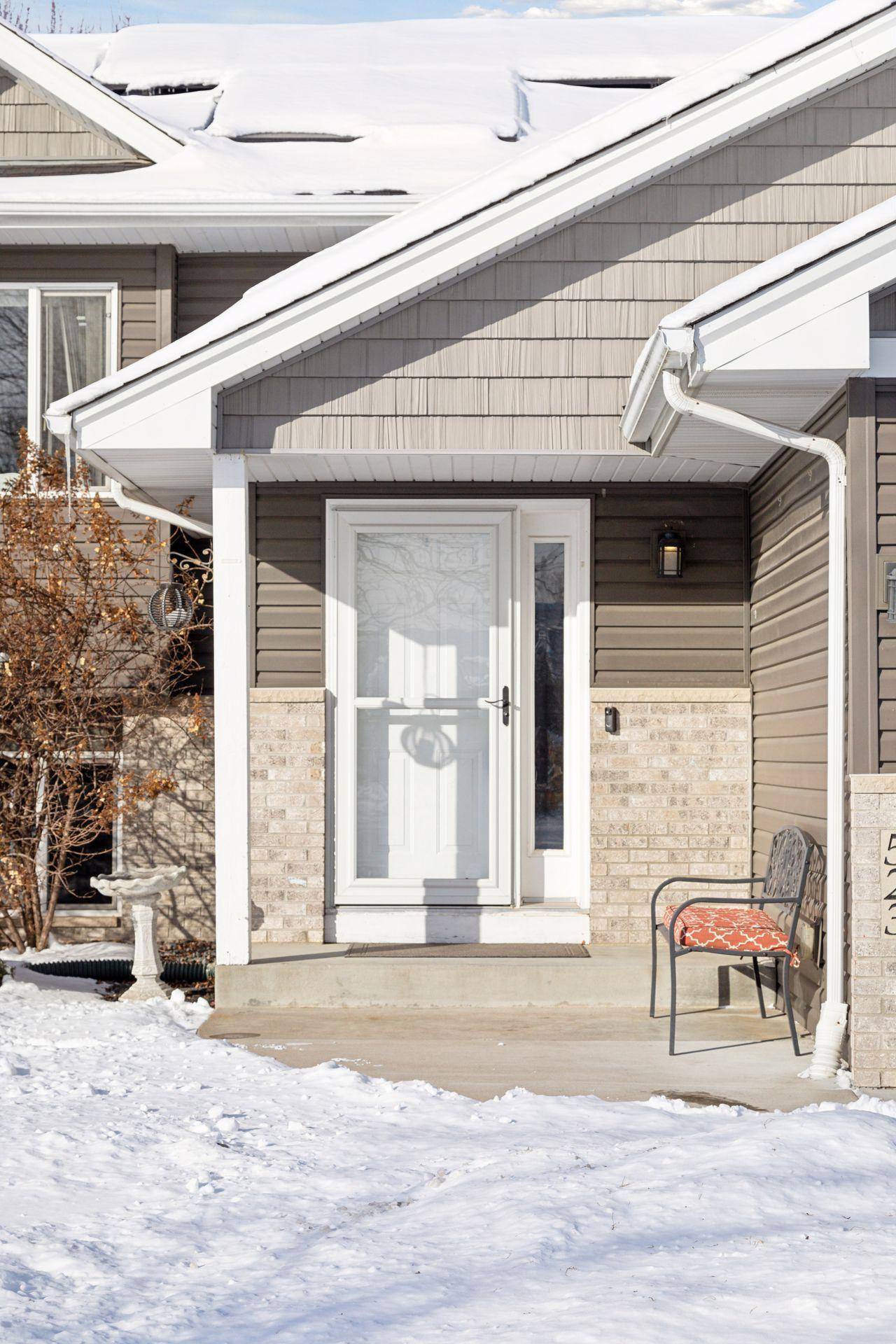 Lino Lakes, MN 55014,523 Henry LN