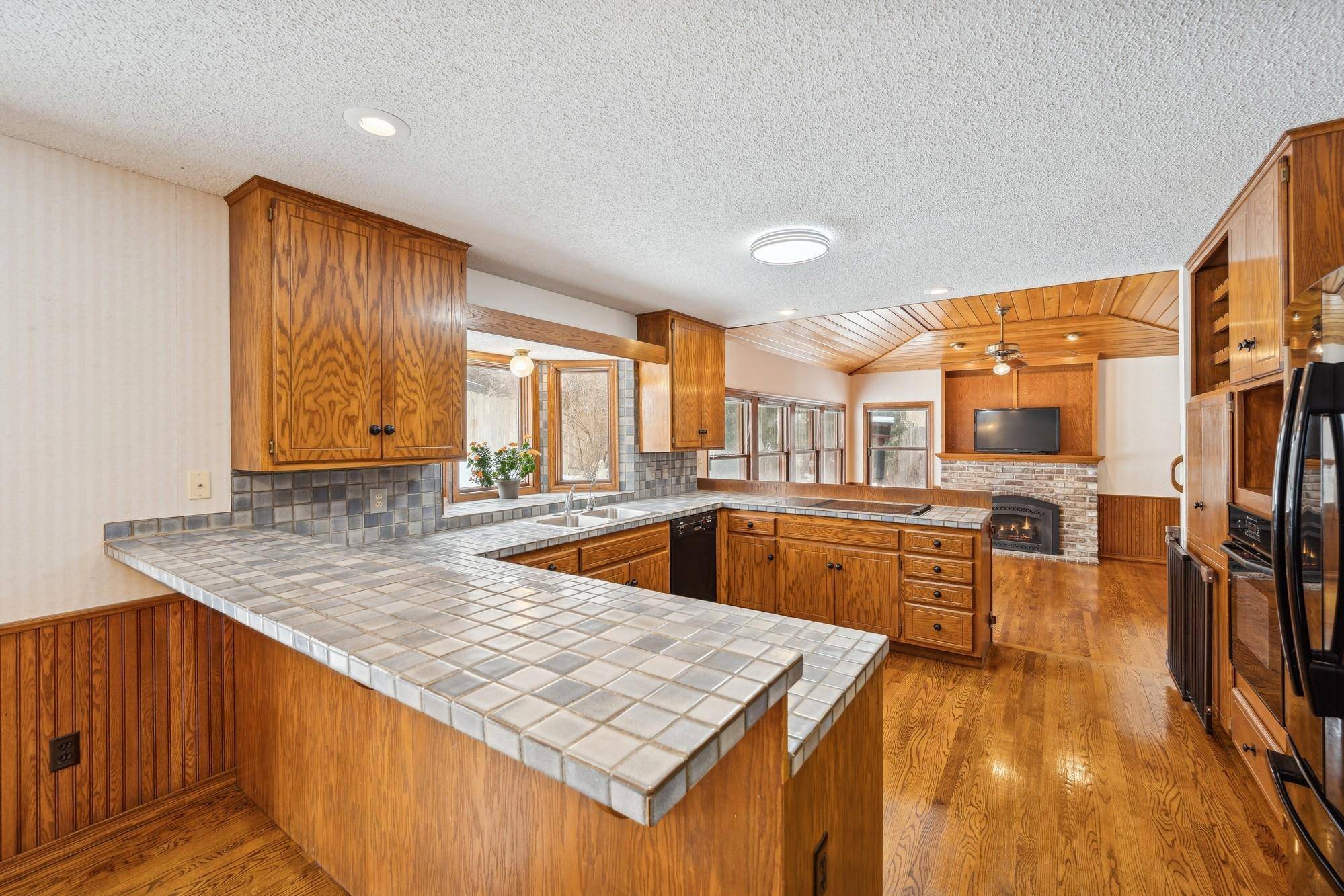 Burnsville, MN 55337,2201 Raymar CT