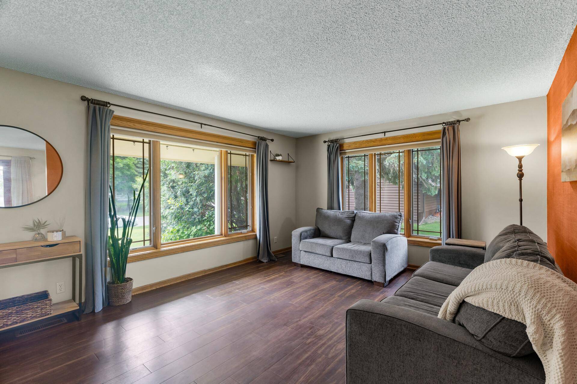 Eden Prairie, MN 55346,7470 Atherton WAY