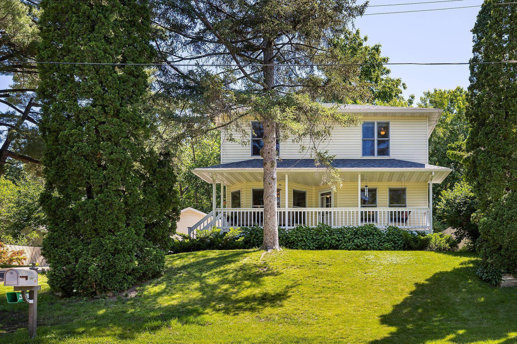 White Bear Twp, MN 55110,5220 Park AVE
