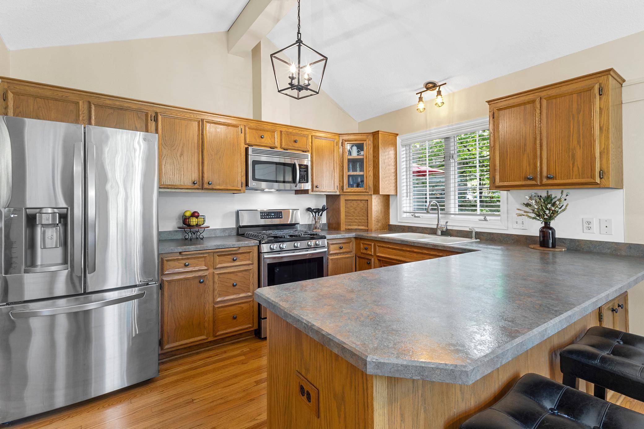 Eagan, MN 55123,685 Stonewood RD