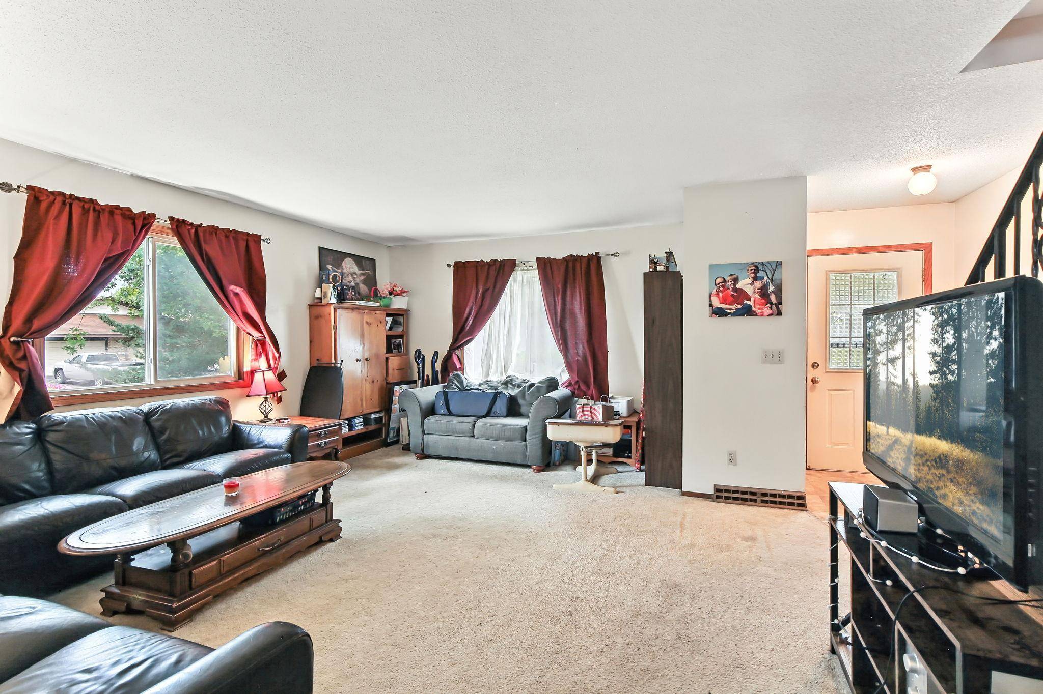 Hopkins, MN 55343,515 Shadyside CIR