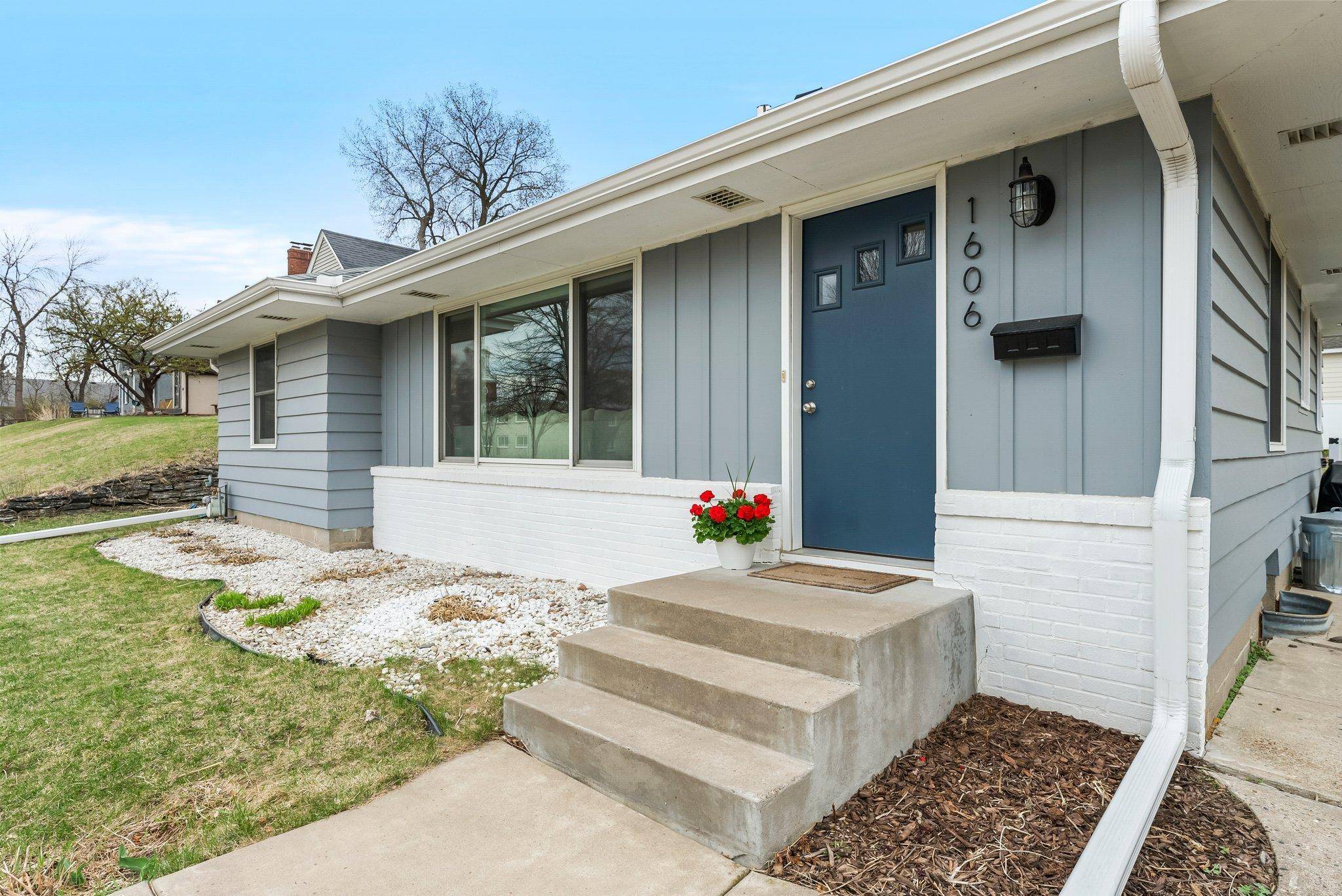 Saint Paul, MN 55116,1606 Highland Pkwy