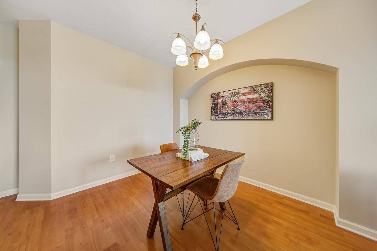 Minneapolis, MN 55404,500 E Grant ST #1905