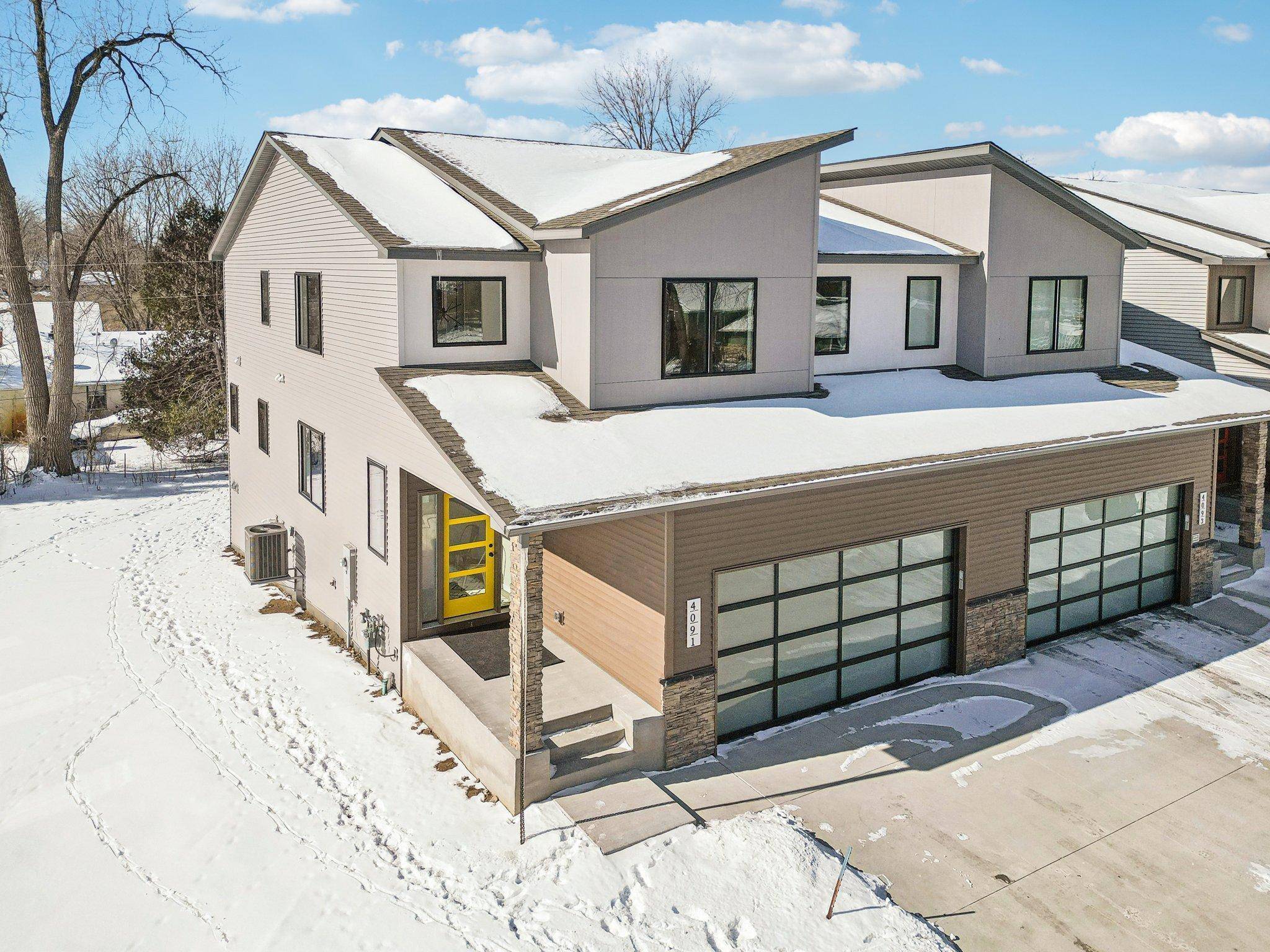 Vadnais Heights, MN 55127,4091 Isaac CT