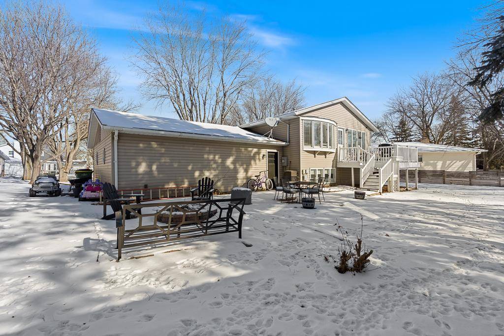 Marshall, MN 56258,608 Jefferson CIR