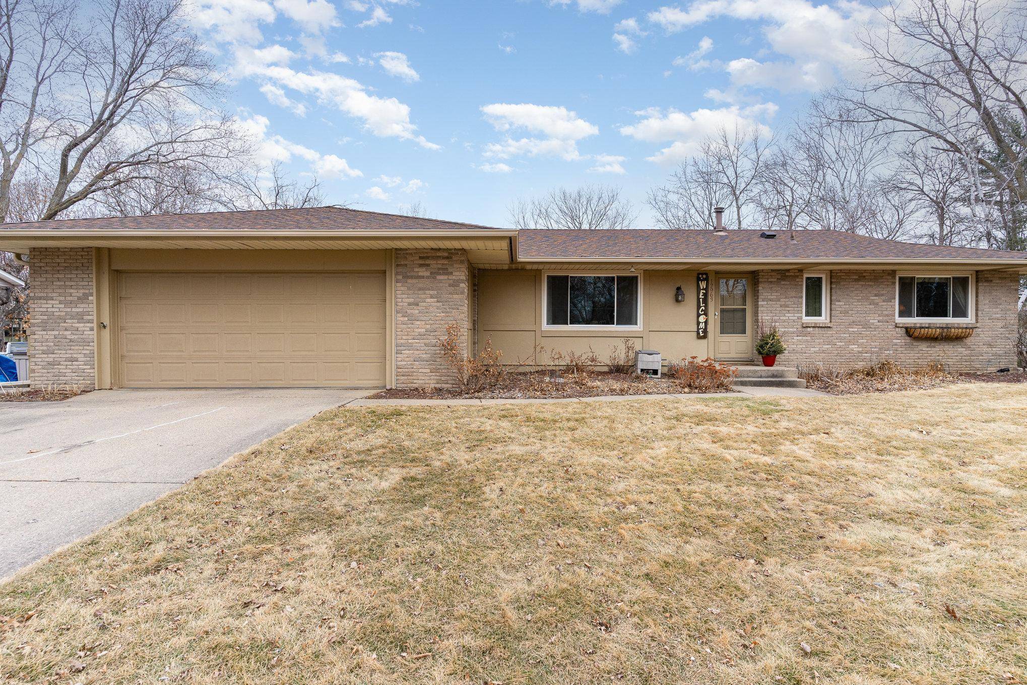 Apple Valley, MN 55124,12963 Findlay WAY