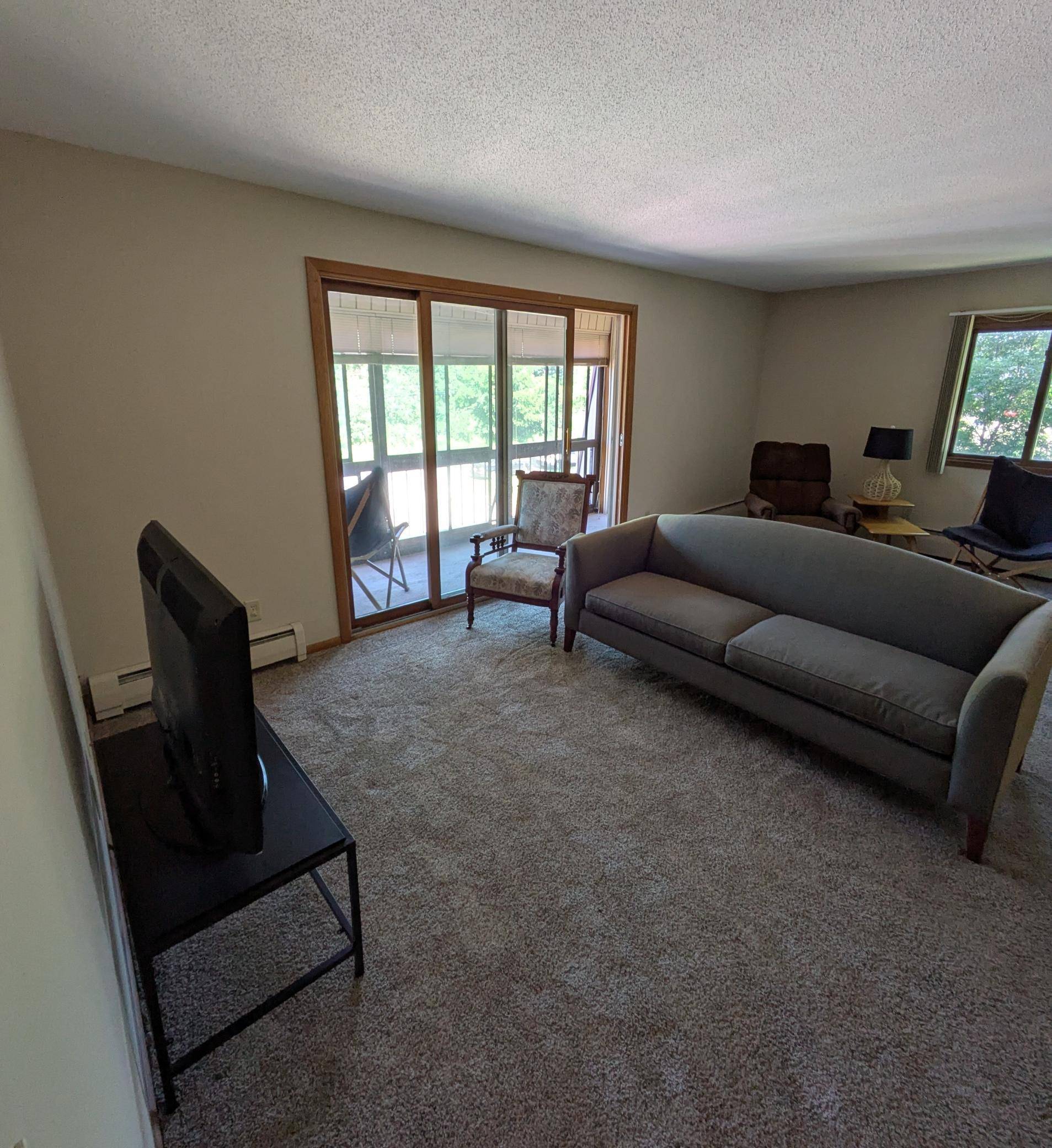 West Saint Paul, MN 55118,255 Westview DR #318