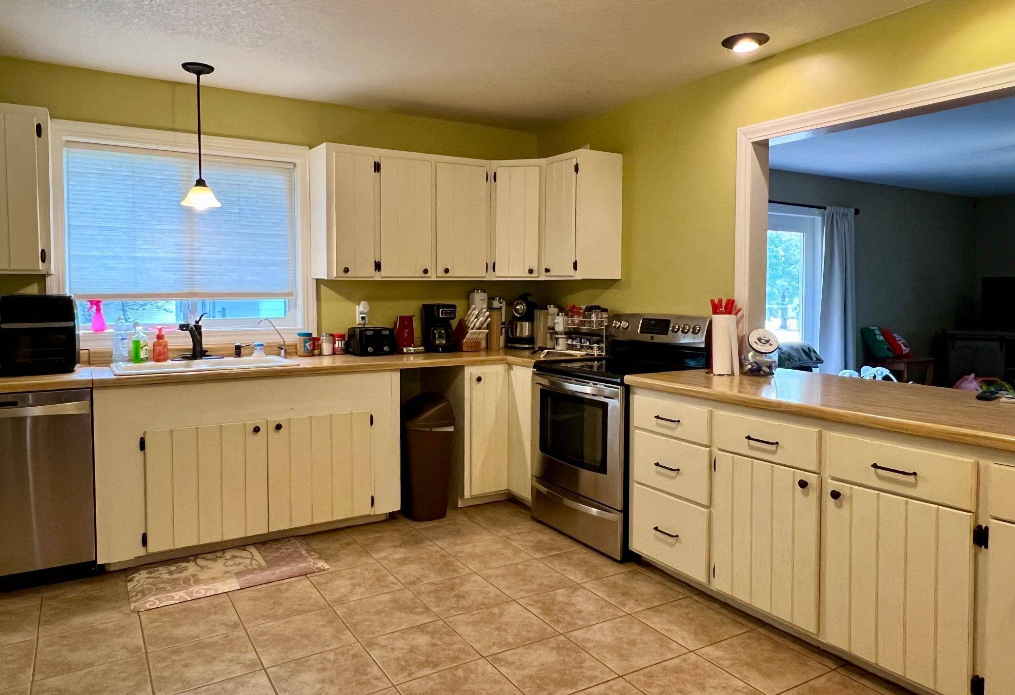 Hoffman, MN 56339,302 Dakota AVE
