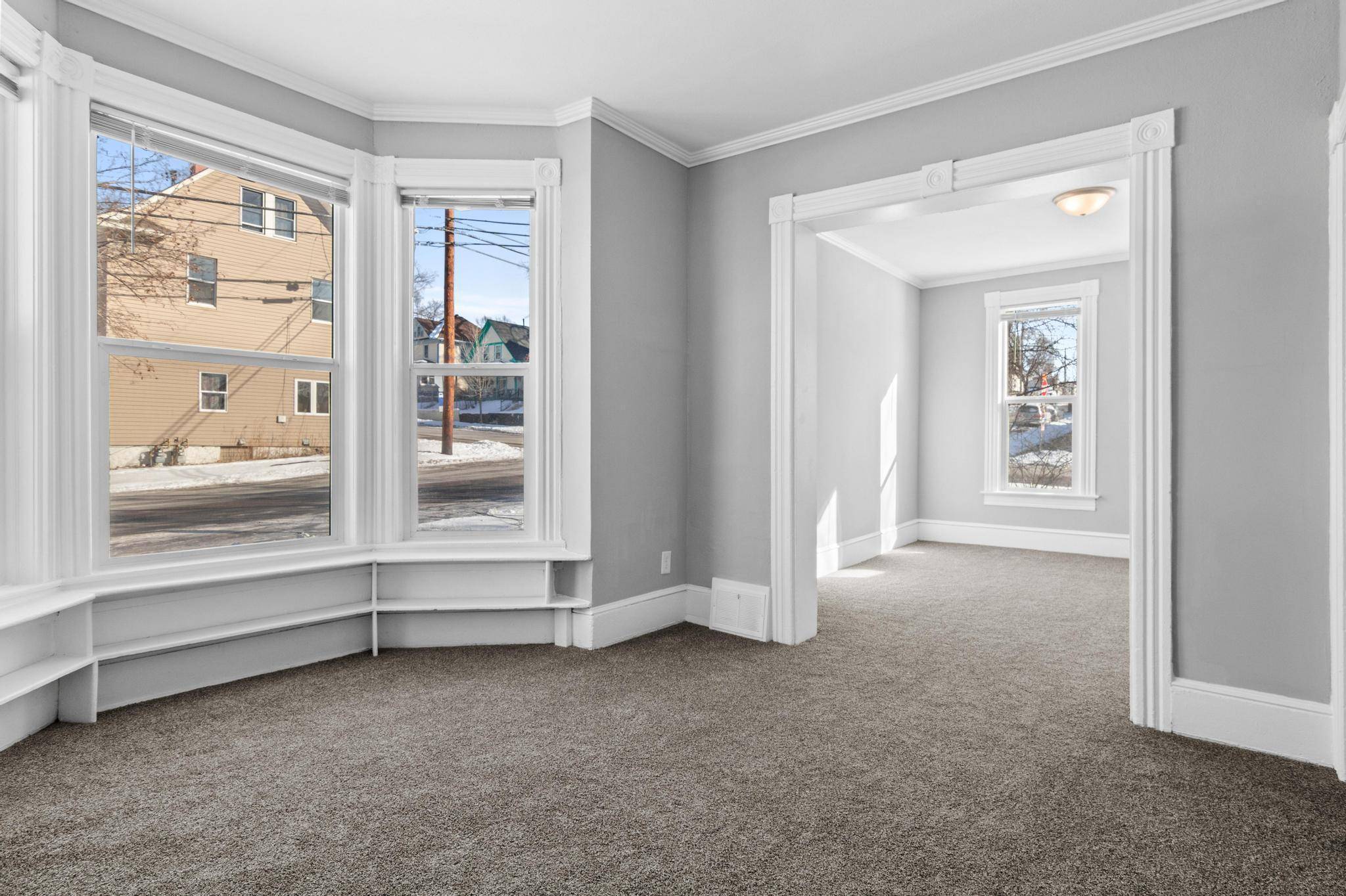 Saint Paul, MN 55130,889 Westminster ST