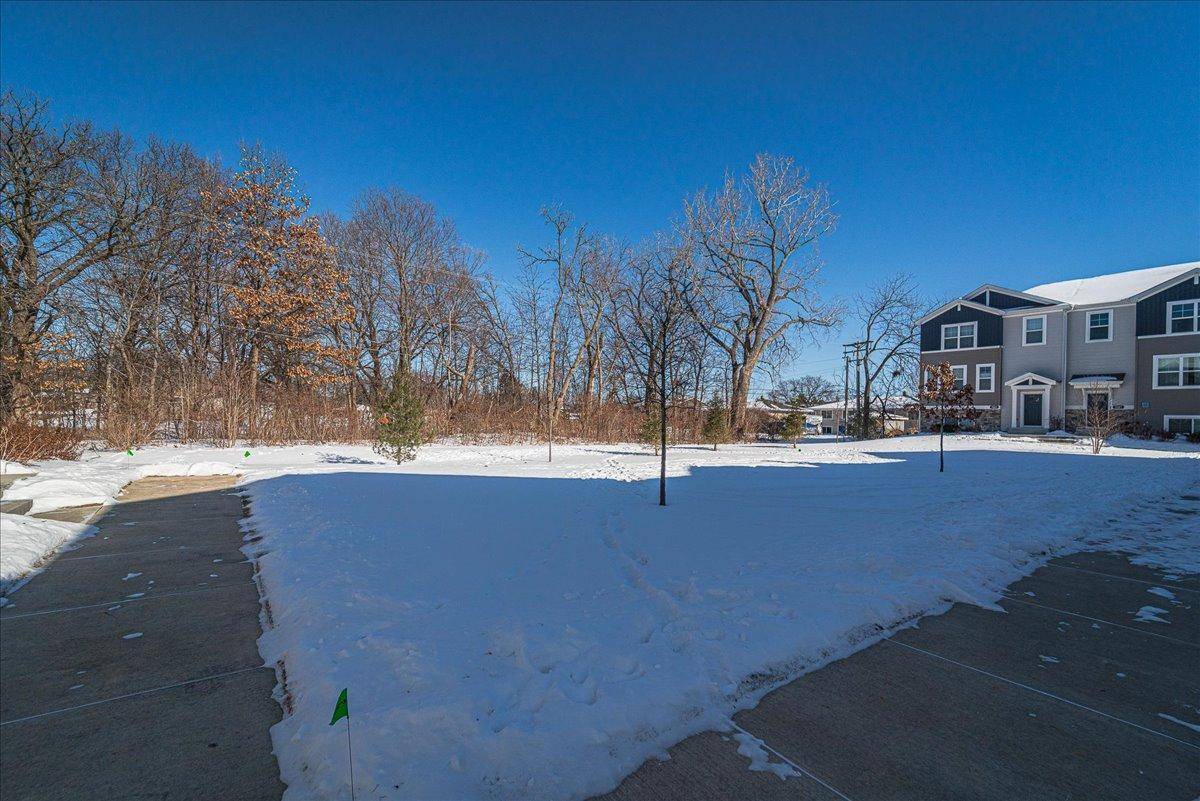 Inver Grove Heights, MN 55076,7604 Cody LN