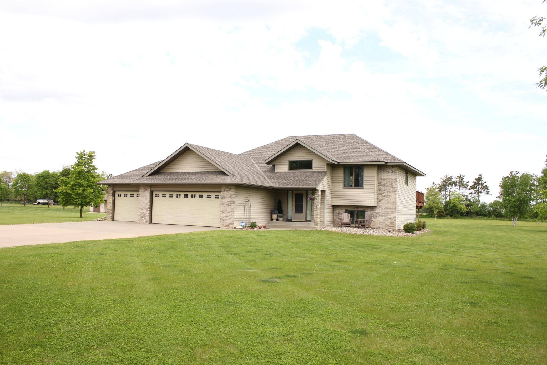 Saint Cloud, MN 56304,1830 45th ST SE